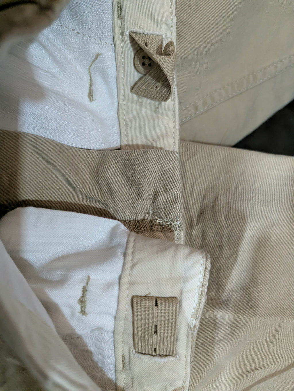 GAP Kids Boys Classic Khaki Chino Shorts - Size 10 Regular (Estimated Age 9-10 Years) AB2