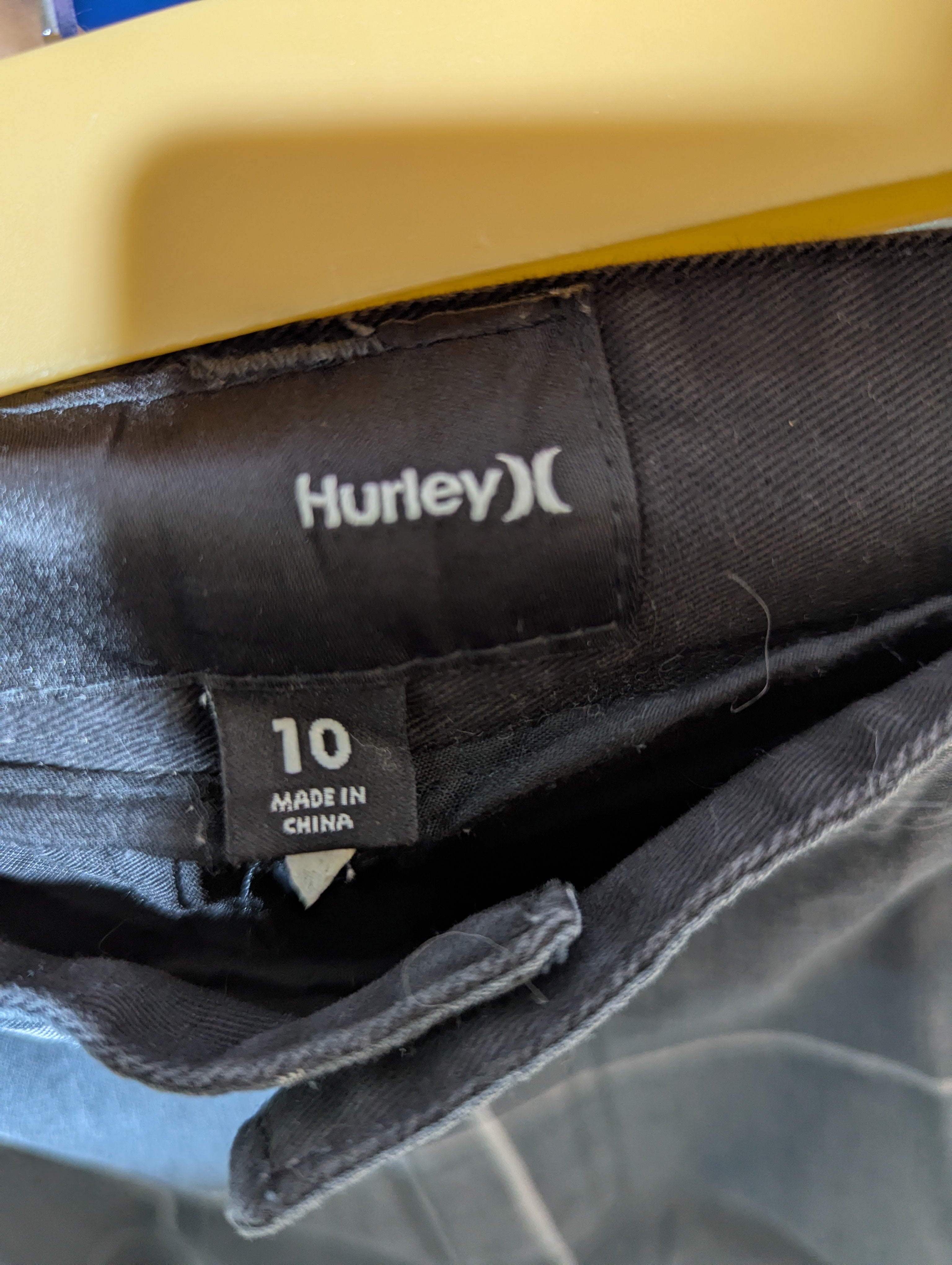 Hurley Boys Grey Plaid Cargo Shorts - Size 10 Estimated Age 9-10 Years AB2