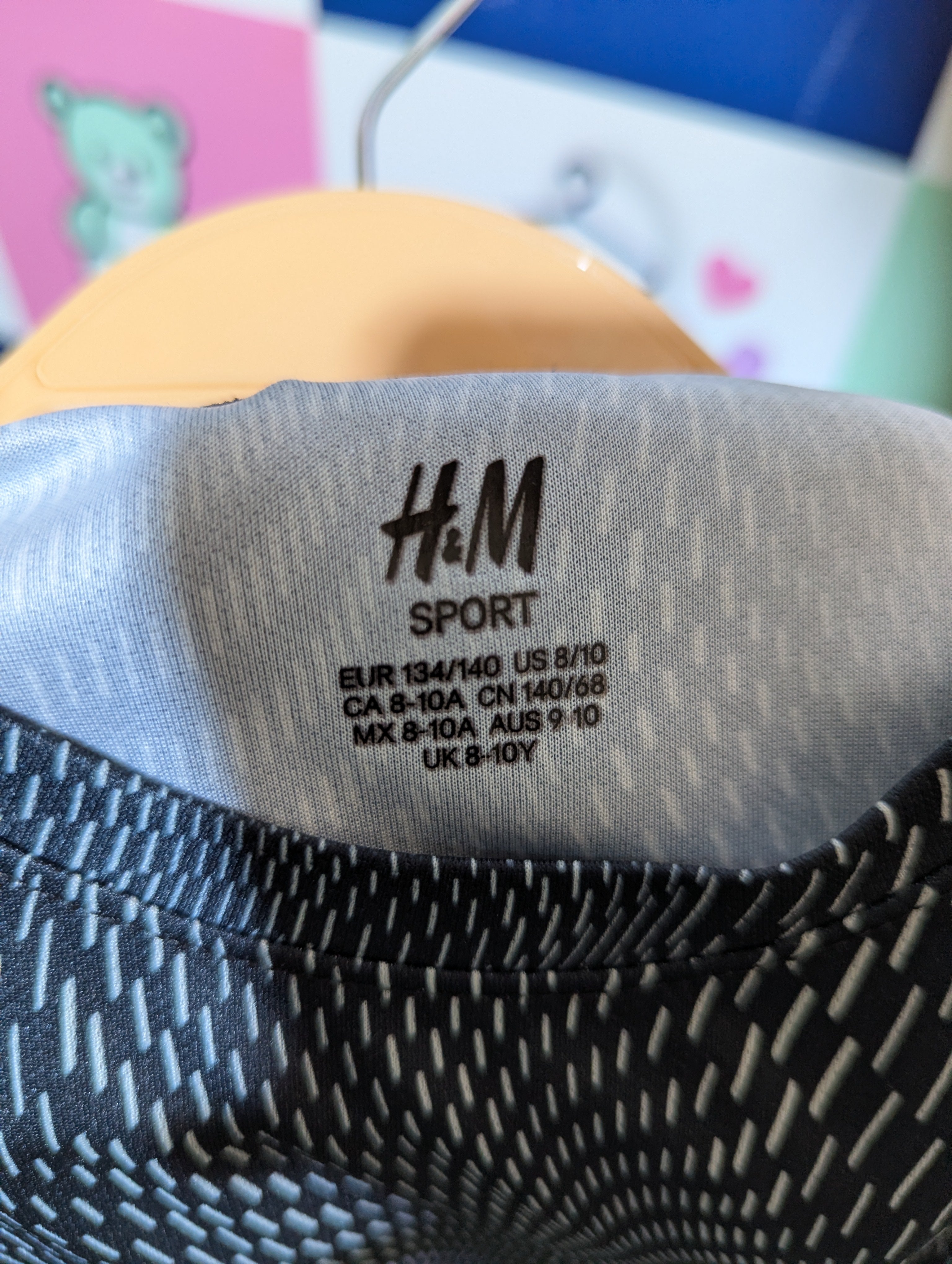 H&M Boys Grey/Black Abstract Print "Sport" Active Tee - Size Estimated Age 8-10 Years AB2