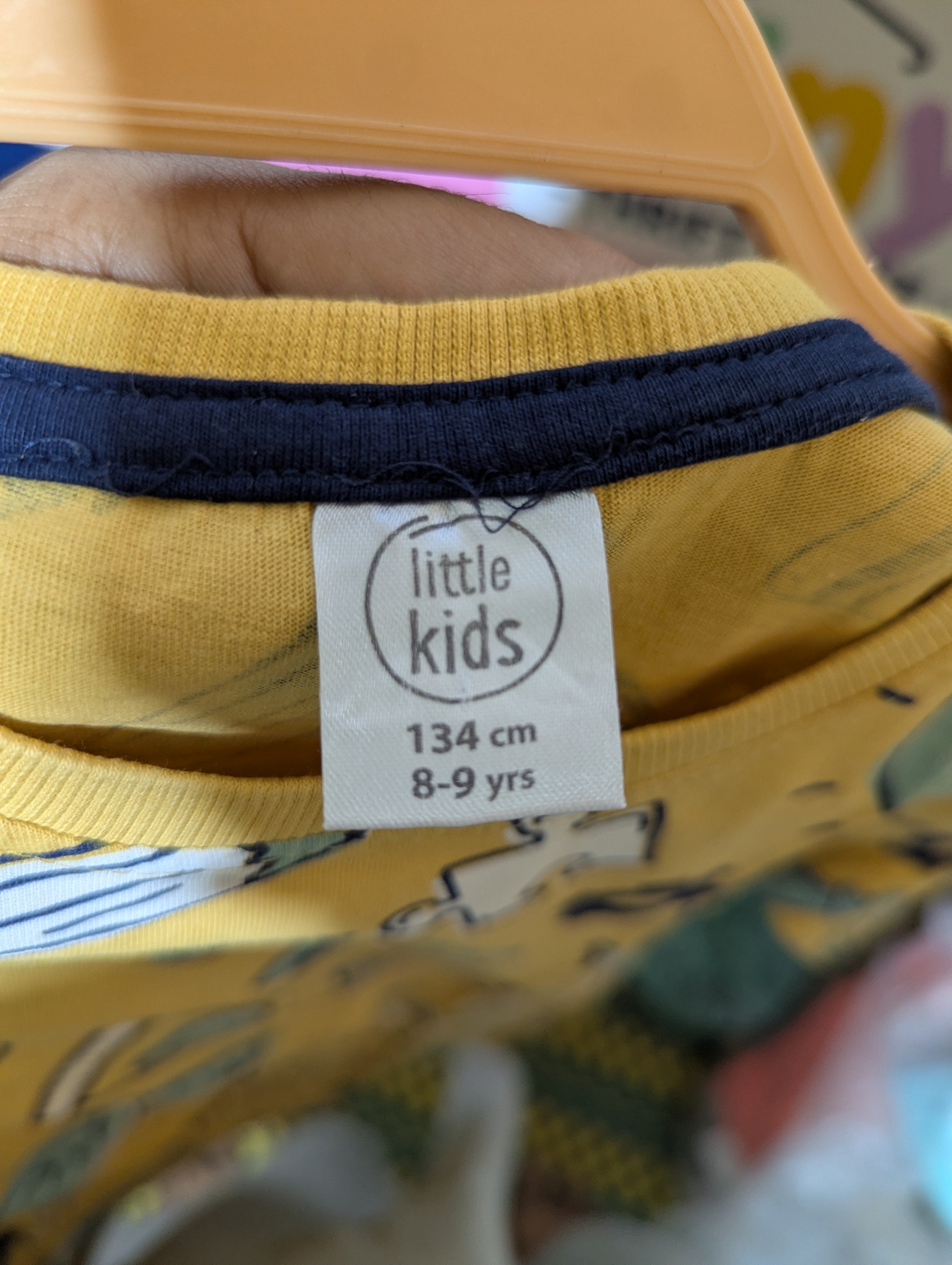 Little Kids Boys Mustard Yellow "It's Riddle Time" Pattern Tee - Size Estimated Age 8-9 Years AB2