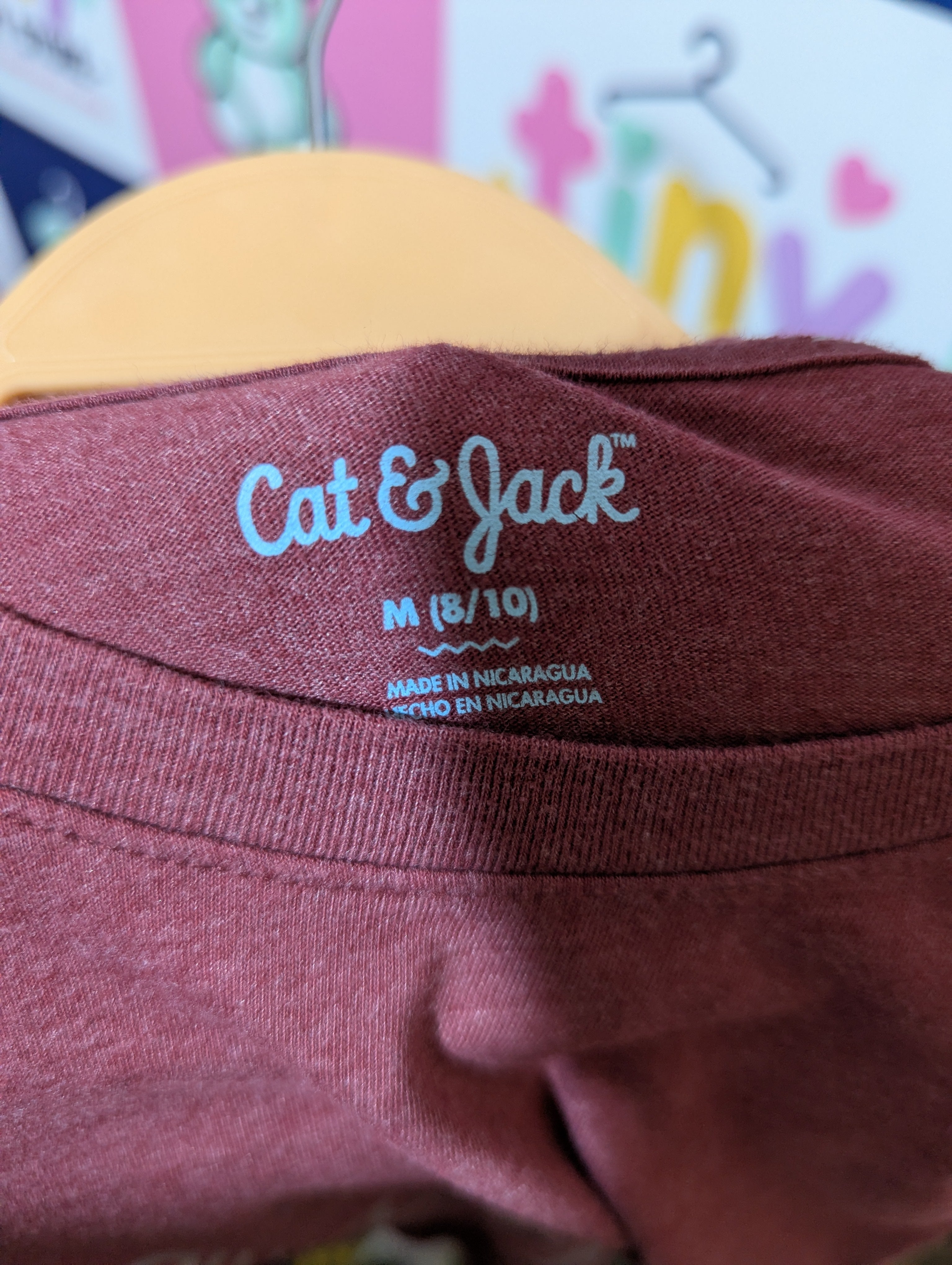 Cat & Jack Girls Burgundy "Brave" Graphic Tee - Size Estimated Age 8-10 Years AB2