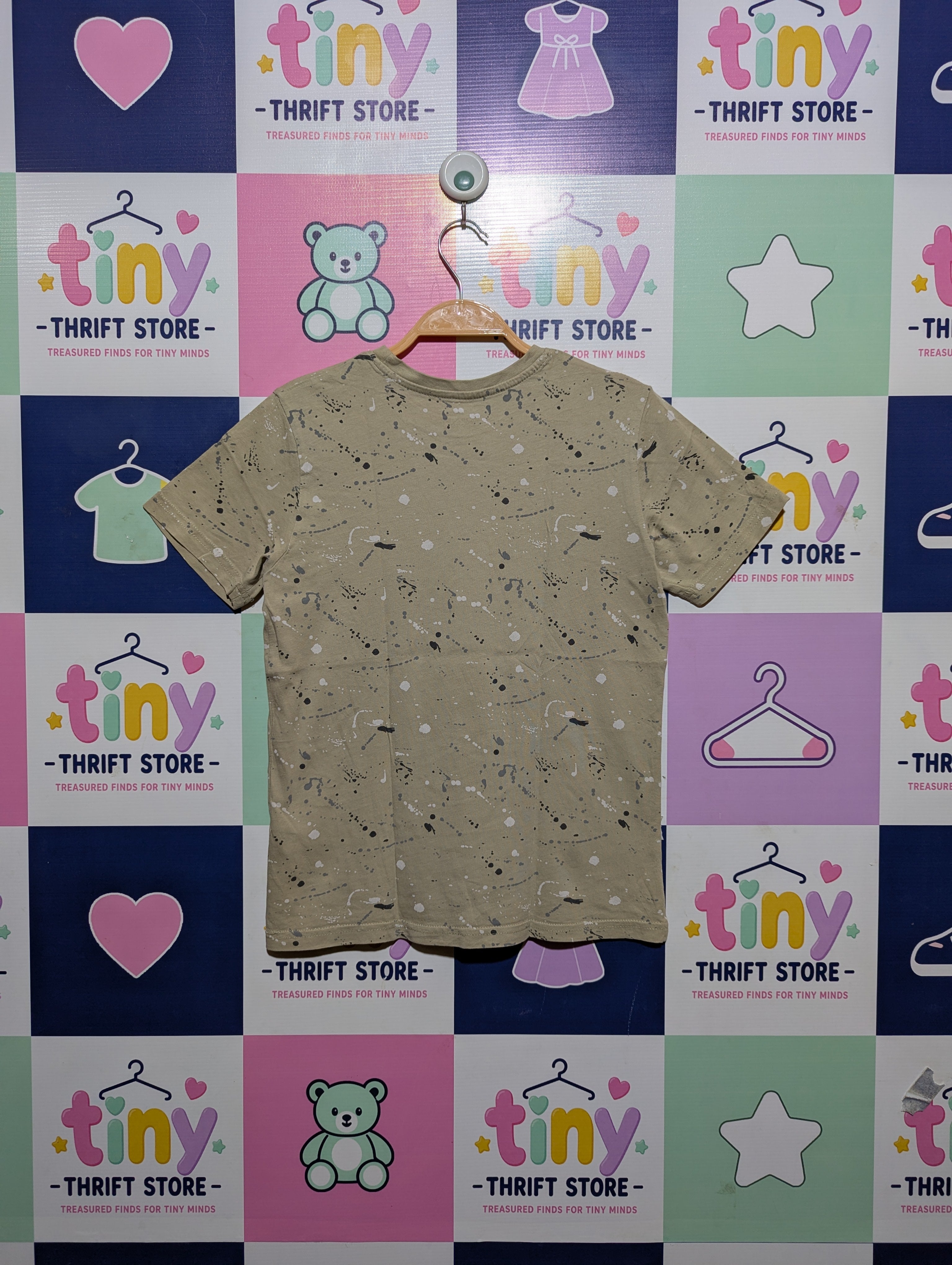 Primark Boys Khaki "Be The Change" Paint Splatter Tee - Size Estimated Age 9-10 Years AB2