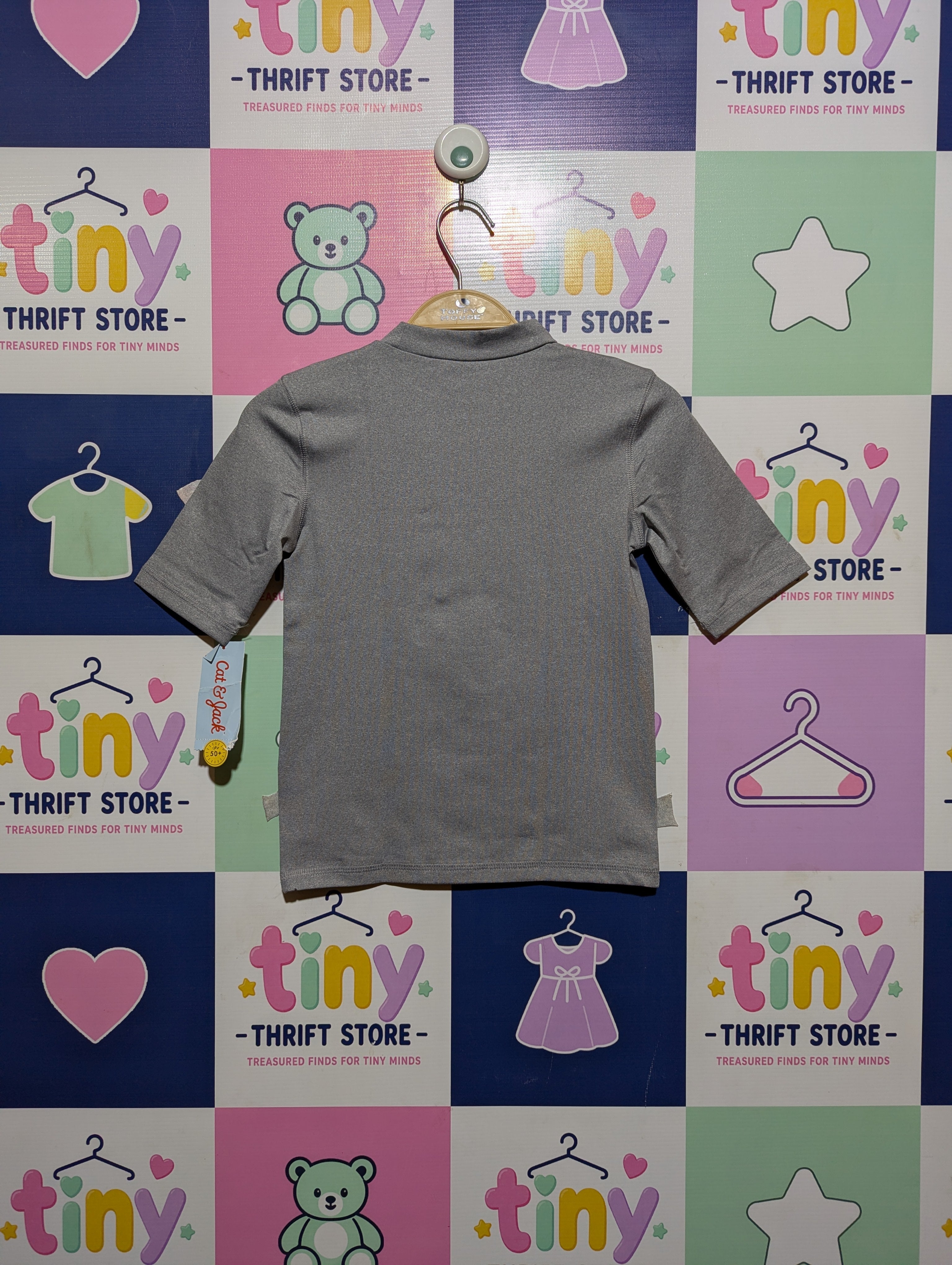 Cat & Jack Boys Grey Mock Neck Tee - Size S (6/7) (Estimated Age 6-7 Years) AB2