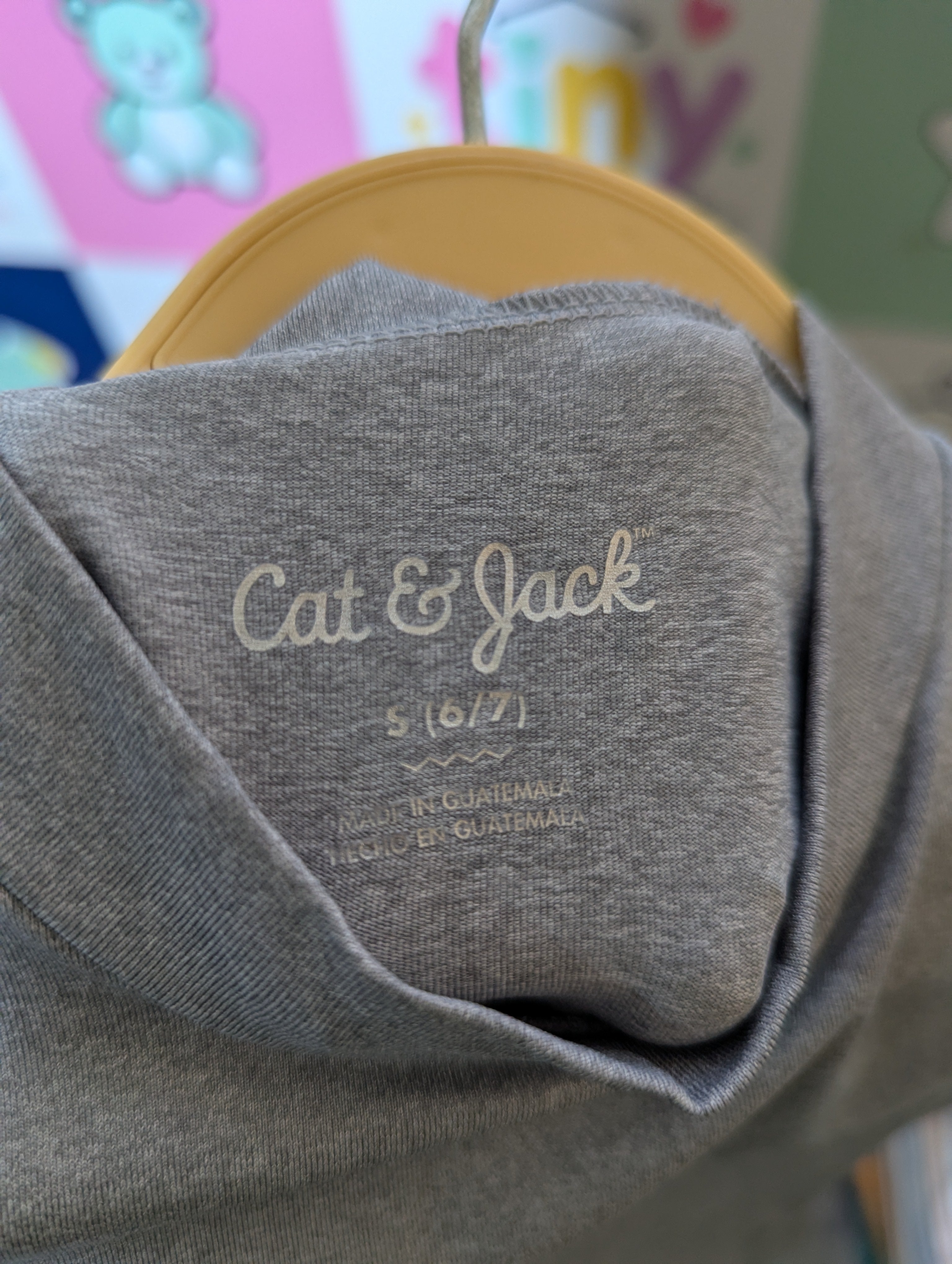 Cat & Jack Boys Grey Mock Neck Tee - Size S (6/7) (Estimated Age 6-7 Years) AB2