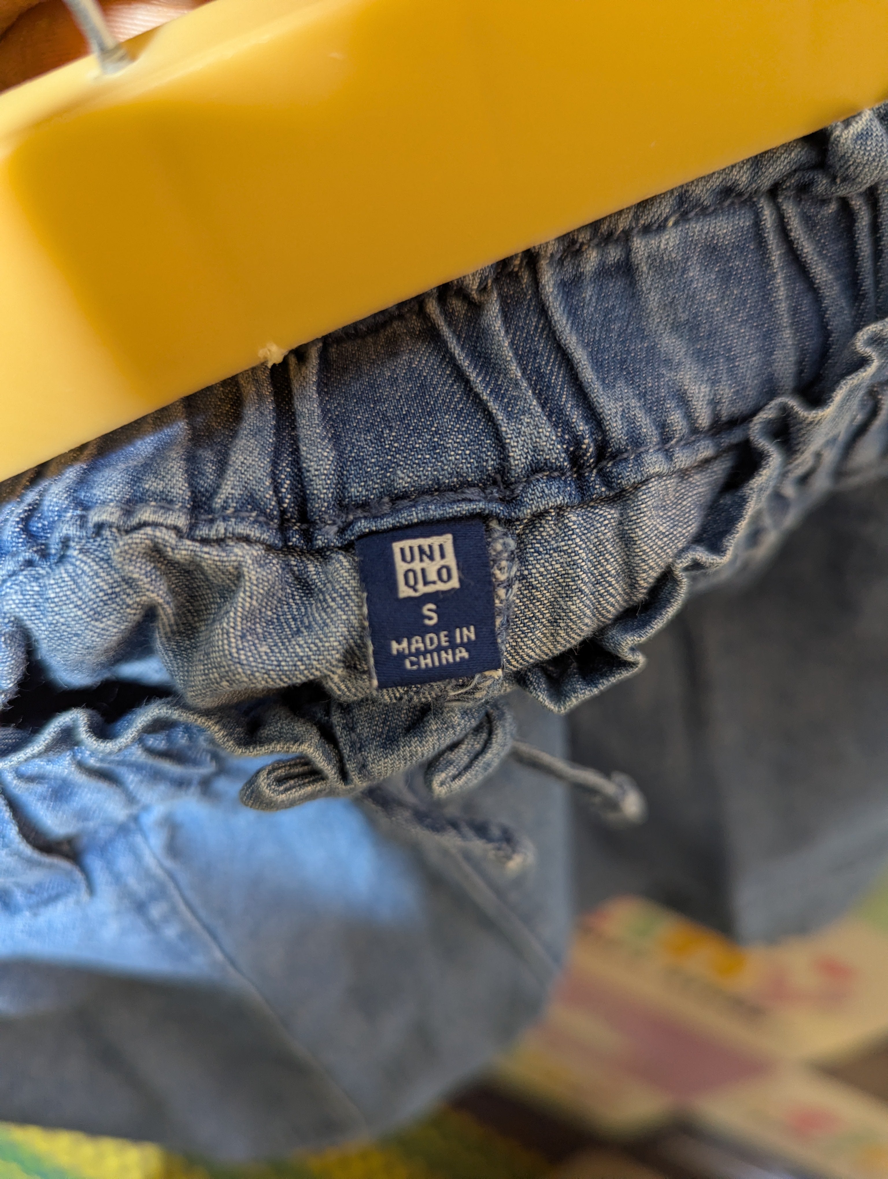 Uniqlo Girls Casual Blue Denim Shorts - Size S Estimated Age 6-7 Years AB2