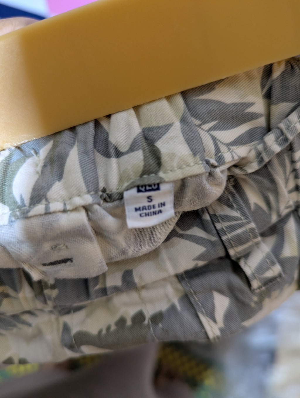 QLU Boys Tropical Leaf Print Casual Shorts - Size S (Estimated Age 7 to 8 Years) AB2