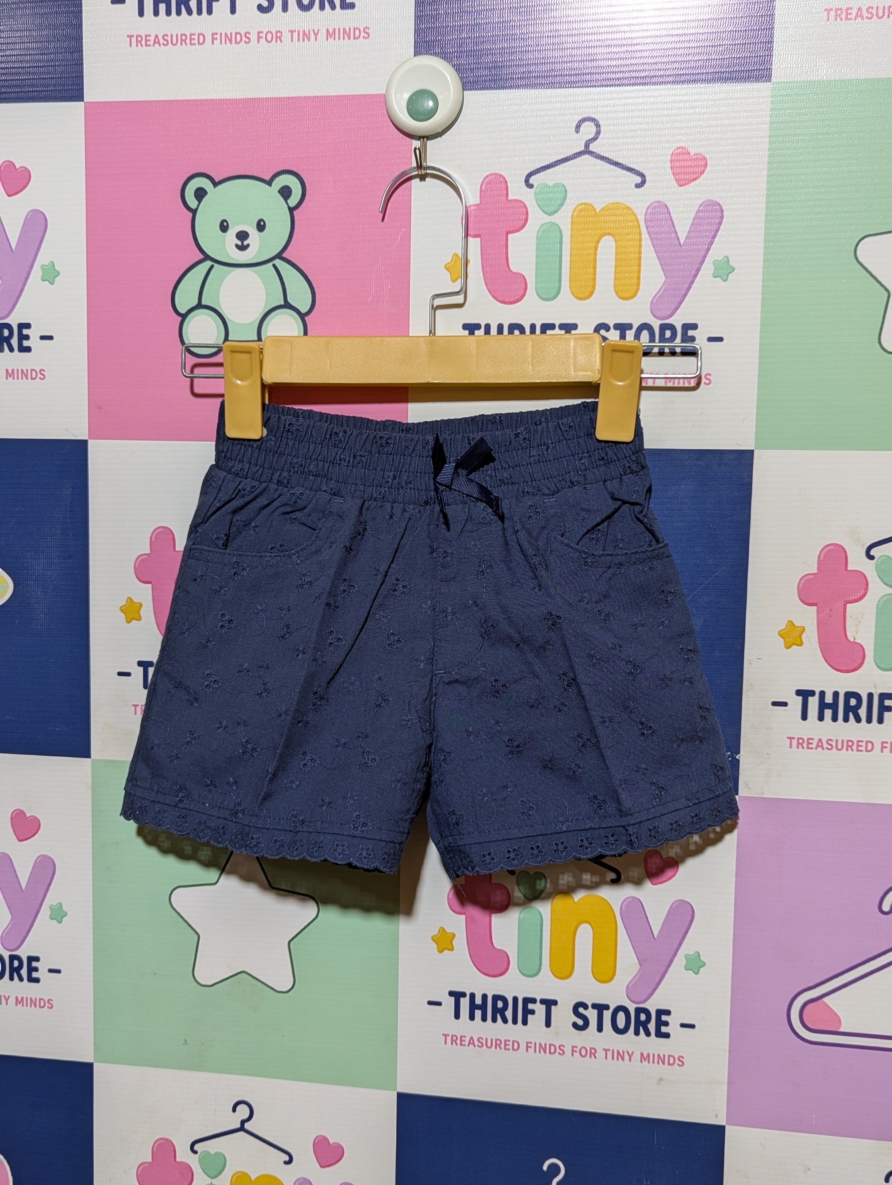 Elfin Doll Classic Girls Navy Eyelet Embroidered Shorts - Size 120cm Estimated Age 6-7 Years AB2