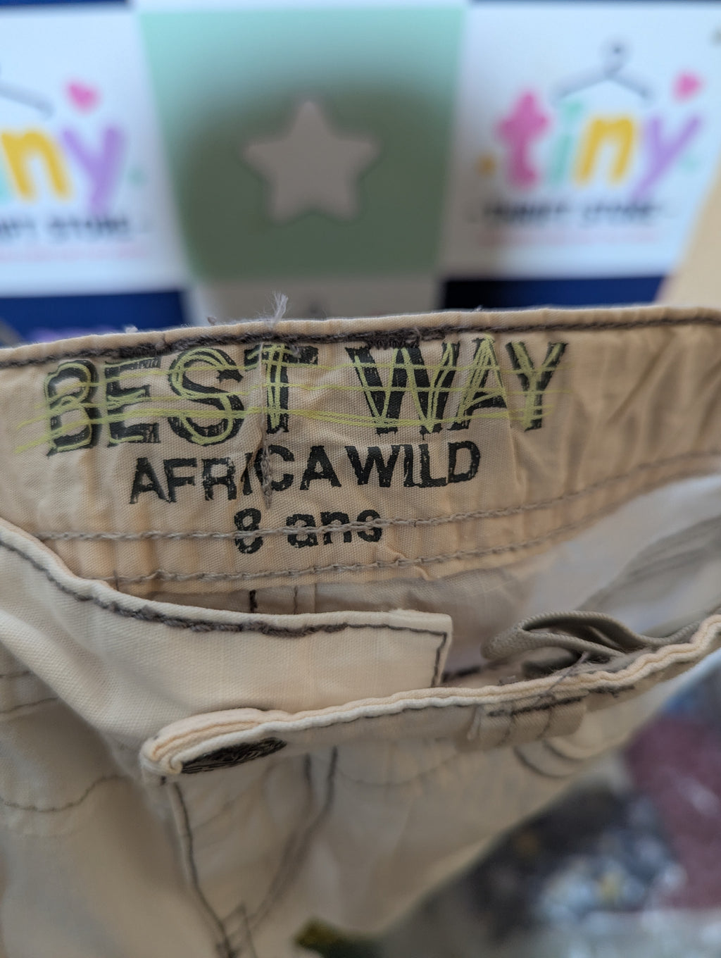 BEST WAY Boys Off-White "Africa Wild" Cargo Shorts - Size 8 Ans, Estimated Age 8 Years AB2