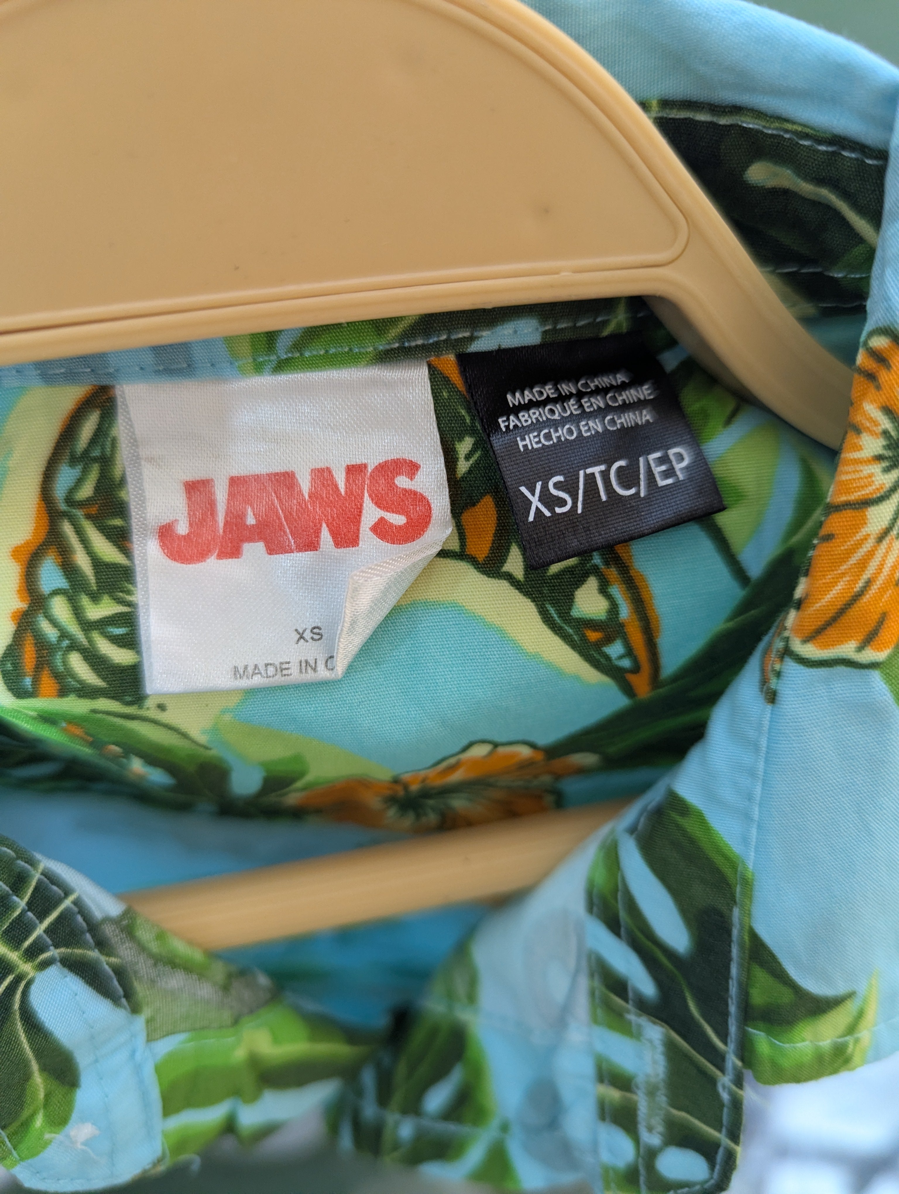 JAWS Boys Light Blue Tropical Shark Print Short Sleeve Button-Down Shirt - Size XS, Estimated Age 4-5 Years AB2