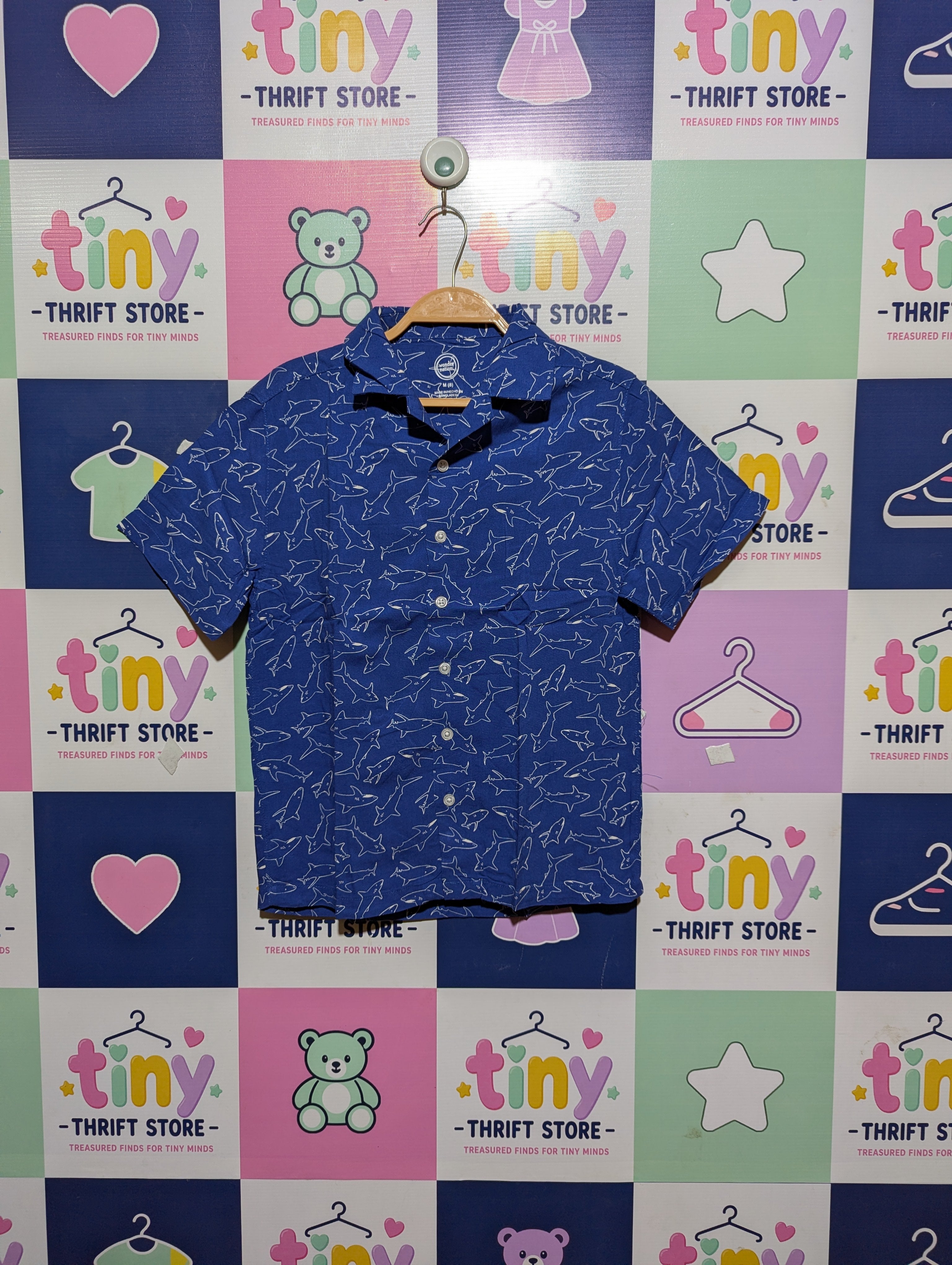 WONDER NATION Boys Blue Shark Print Short Sleeve Button-Down Shirt - Size M (8), Estimated Age 7-8 Years AB2