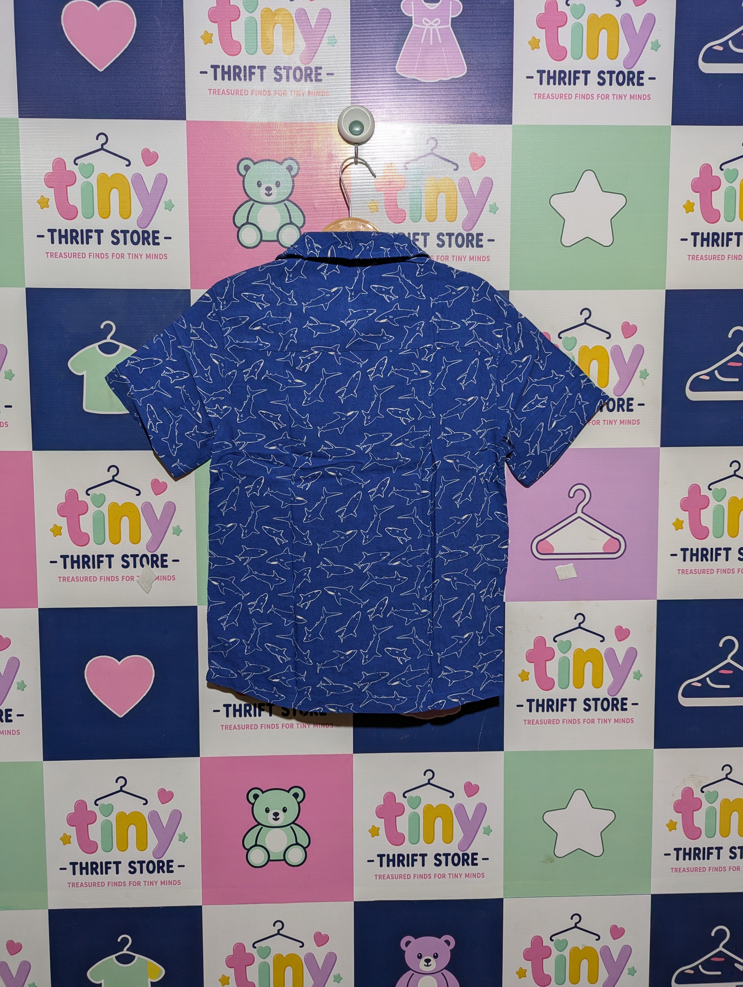 WONDER NATION Boys Blue Shark Print Short Sleeve Button-Down Shirt - Size M (8), Estimated Age 7-8 Years AB2