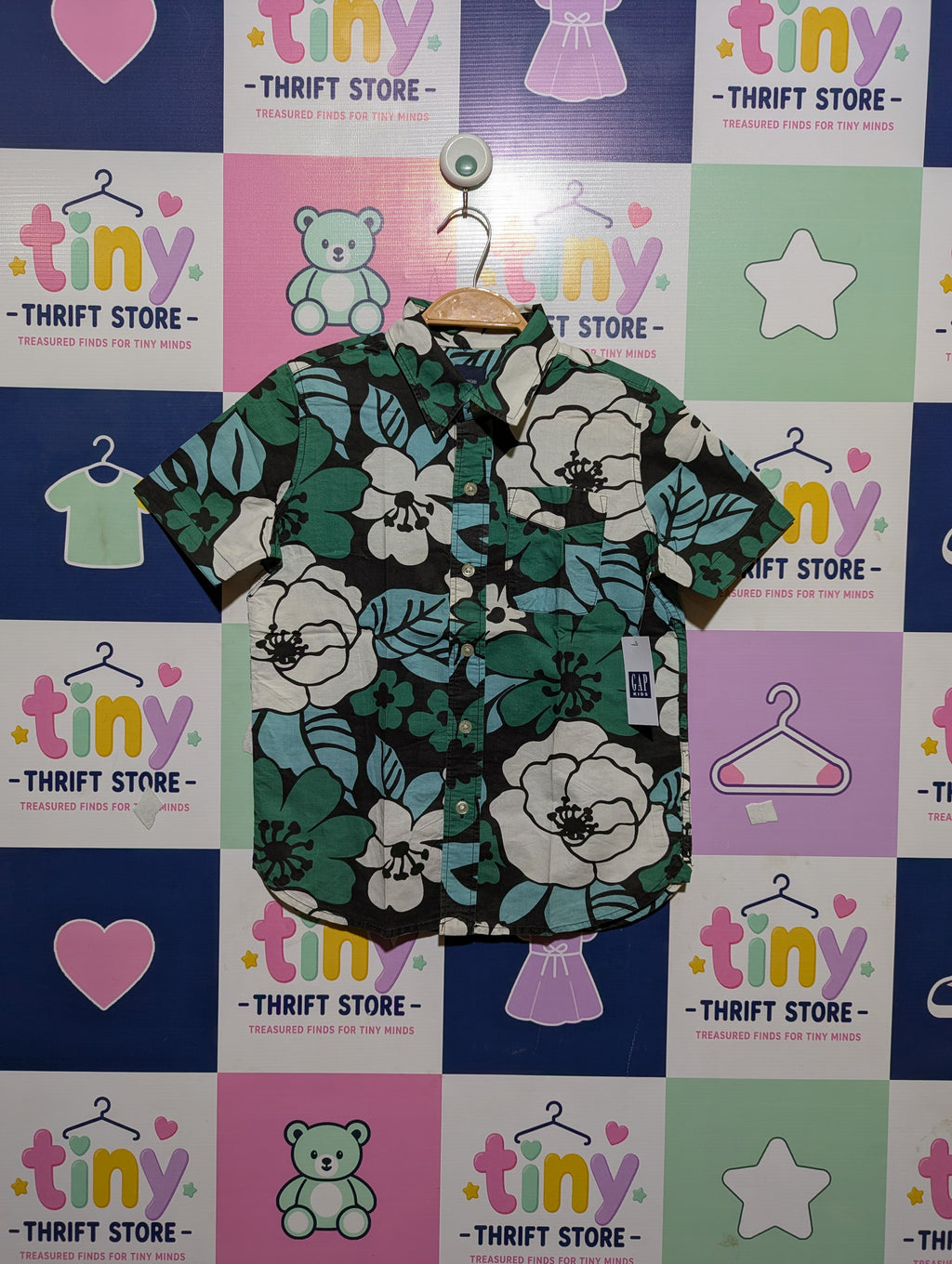 GAP KIDS Boys Black and Green Floral Print Short Sleeve Button-Down Shirt - Size S (6-7), Estimated Age 6-7 Years AB2