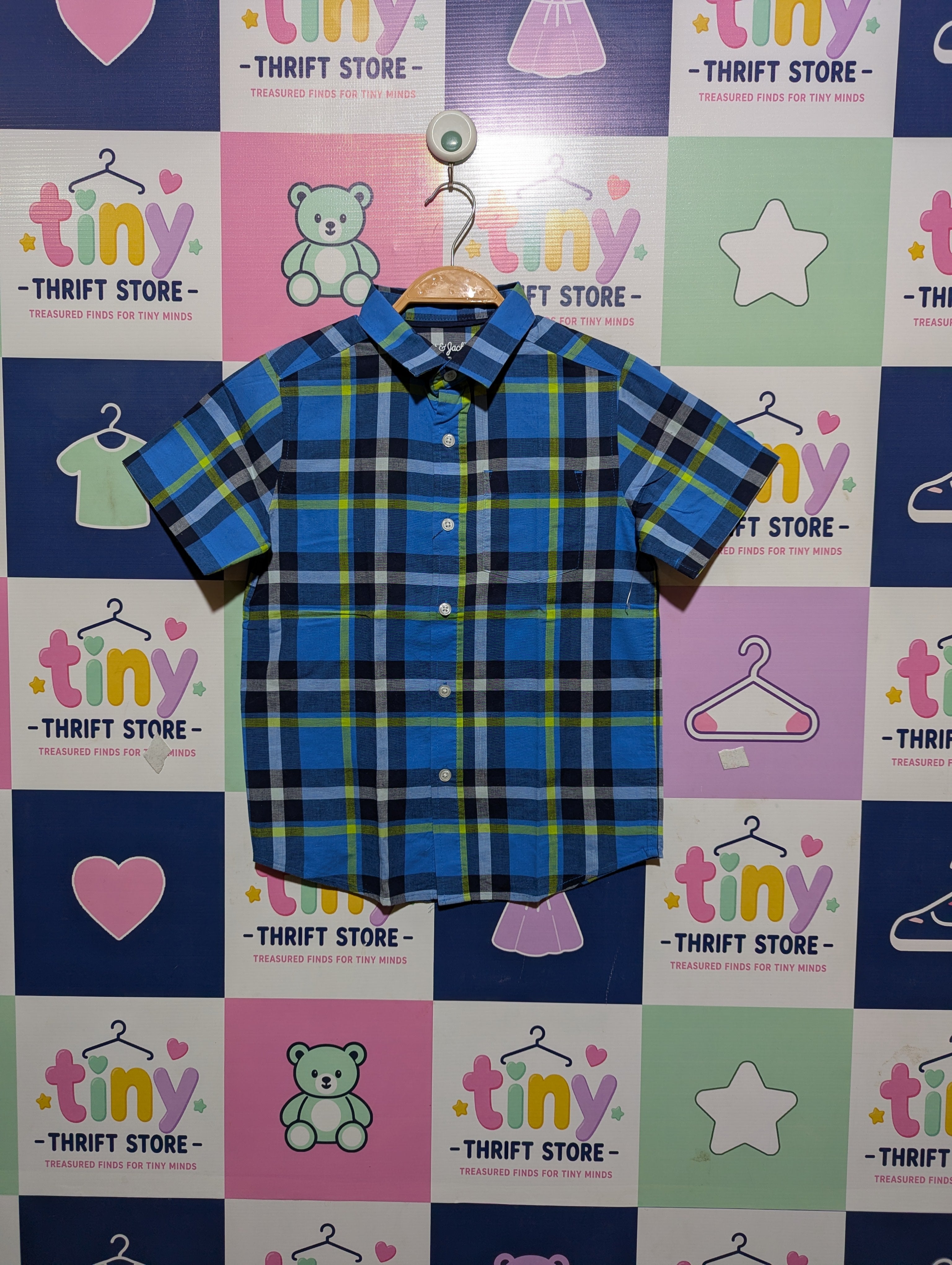 CAT & JACK Boys Blue and Lime Plaid Short Sleeve Button-Down Shirt - Size S (6-7), Estimated Age 6-7 Years AB2