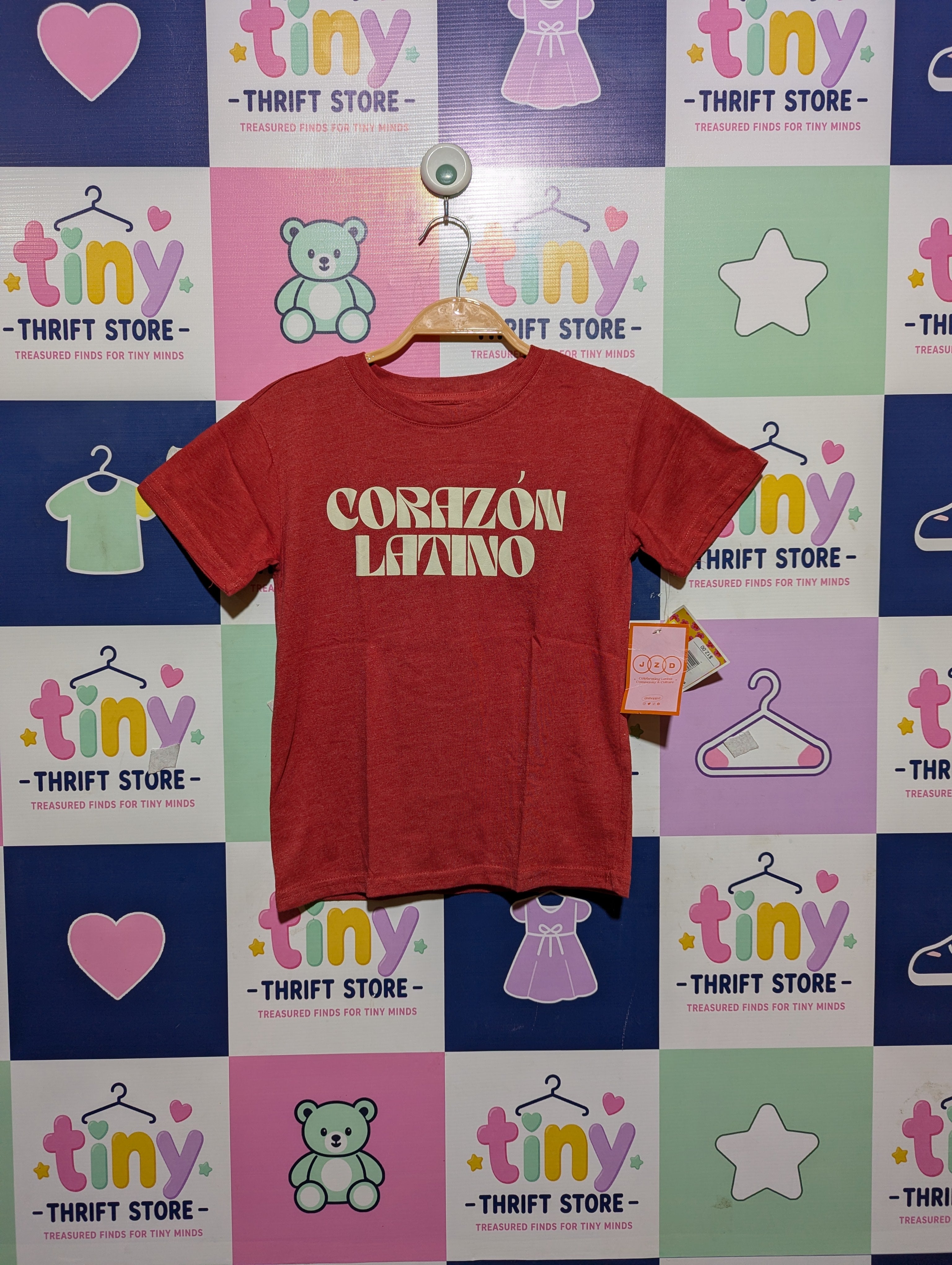 JZD Kids Unisex Red "Corazón Latino" Graphic T-Shirt - Size S (Adult Size), Estimated Age 8 Years AB2