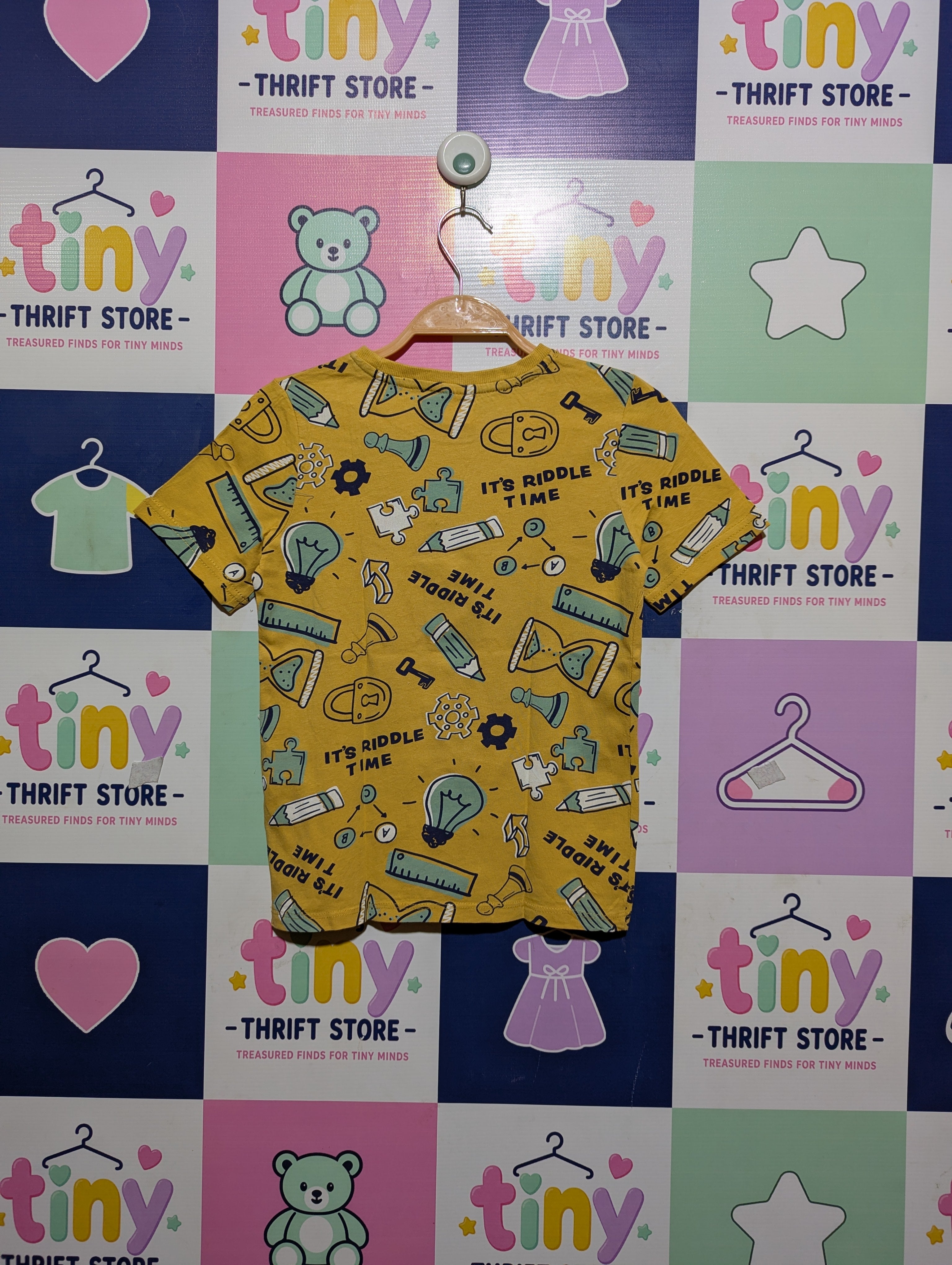 Little Kids Boys Yellow "It's Riddle Time" Graphic T-Shirt - Size 128cm, Estimated Age 7-8 Years AB2