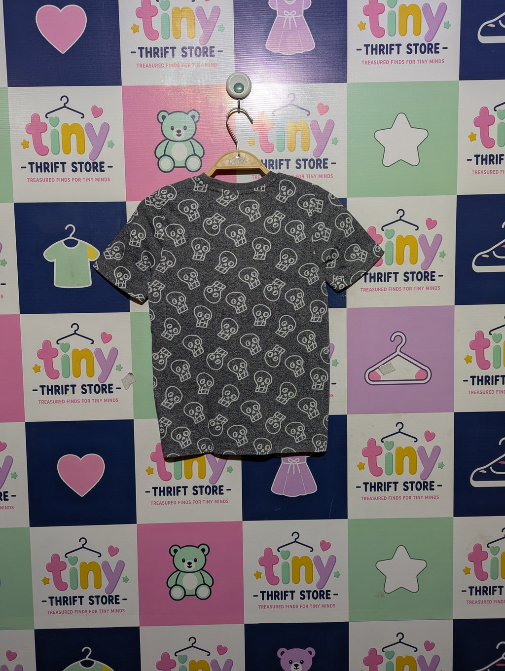 F&F Boys Heather Grey "All-Over Skull Print" Short Sleeve Tee - Size 6-7 Years AB2