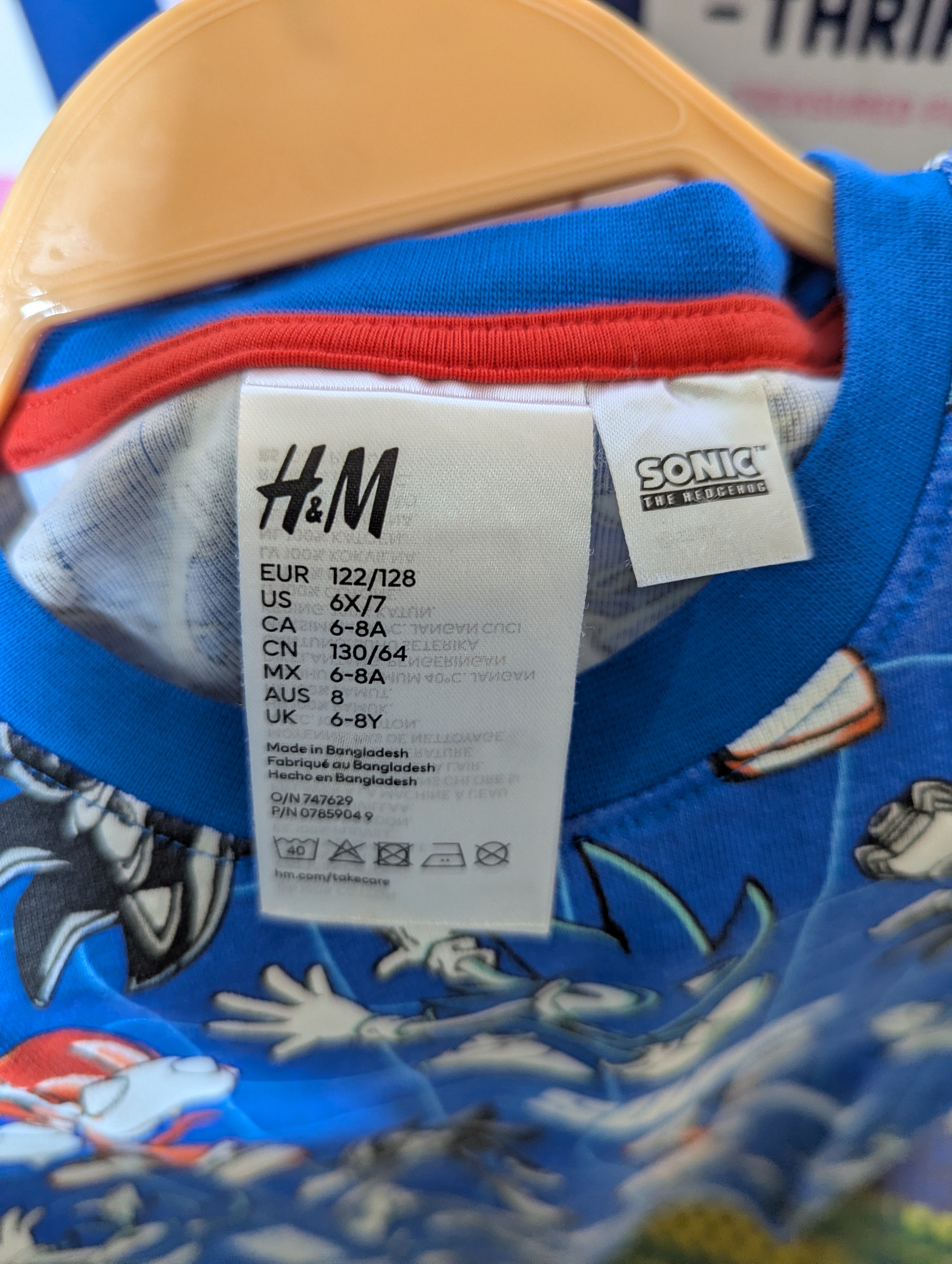 H&M Boys Blue "Sonic the Hedgehog" All-Over Print Tee - Size Estimated Age 6-8 Years AB2
