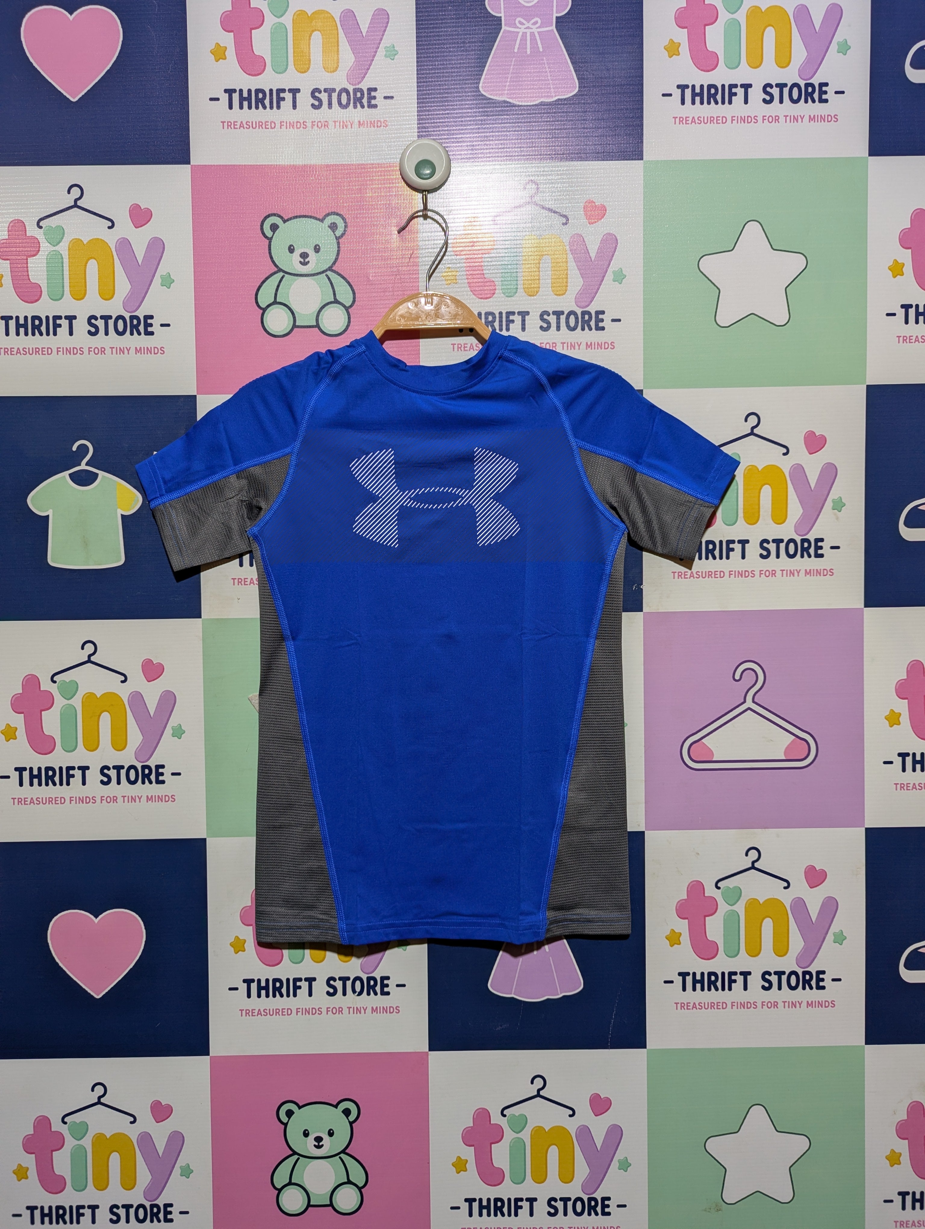 Under Armour Boys Blue and Grey Performance HeatGear T-Shirt - Size Youth Medium (Y7 to 8 years) AB2