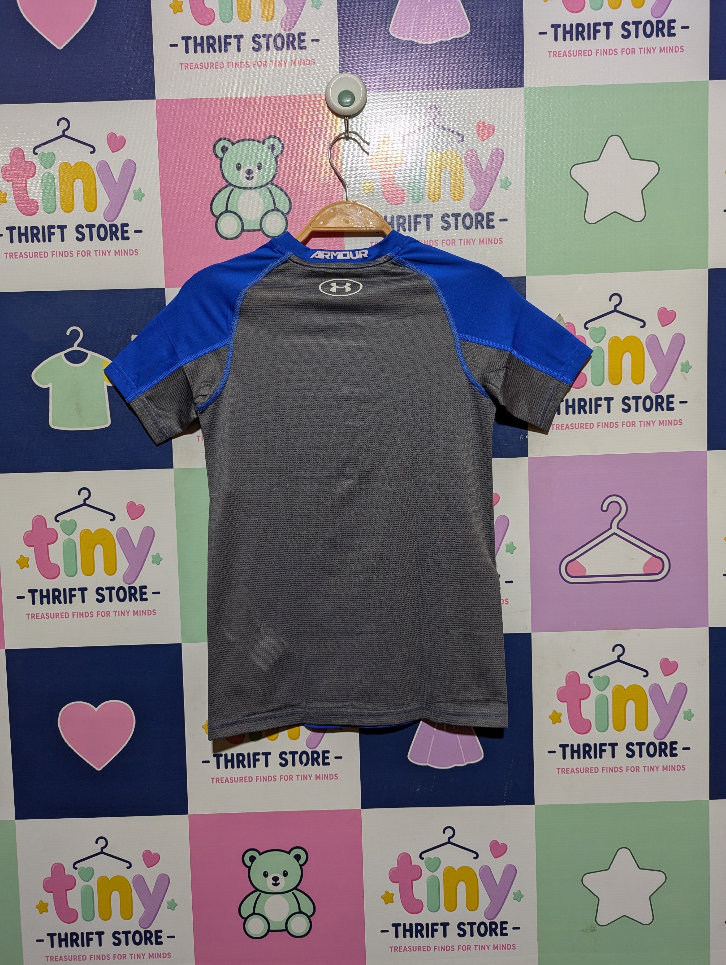 Under Armour Boys Blue and Grey Performance HeatGear T-Shirt - Size Youth Medium (Y7 to 8 years) AB2