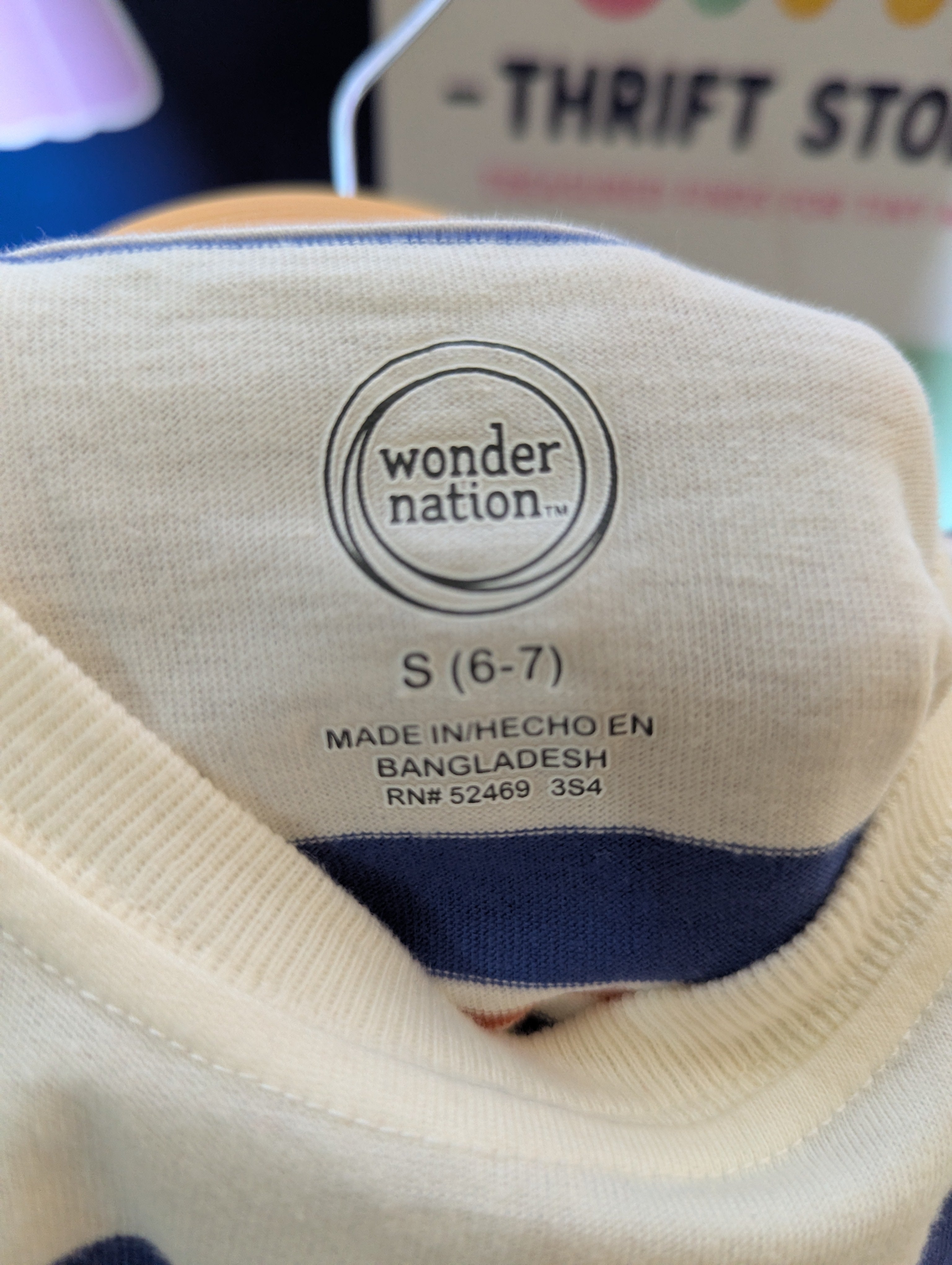 Wonder Nation Boys Cream & Blue Striped Tee - Size S (6-7) Estimated Age 6-7 Years AB2