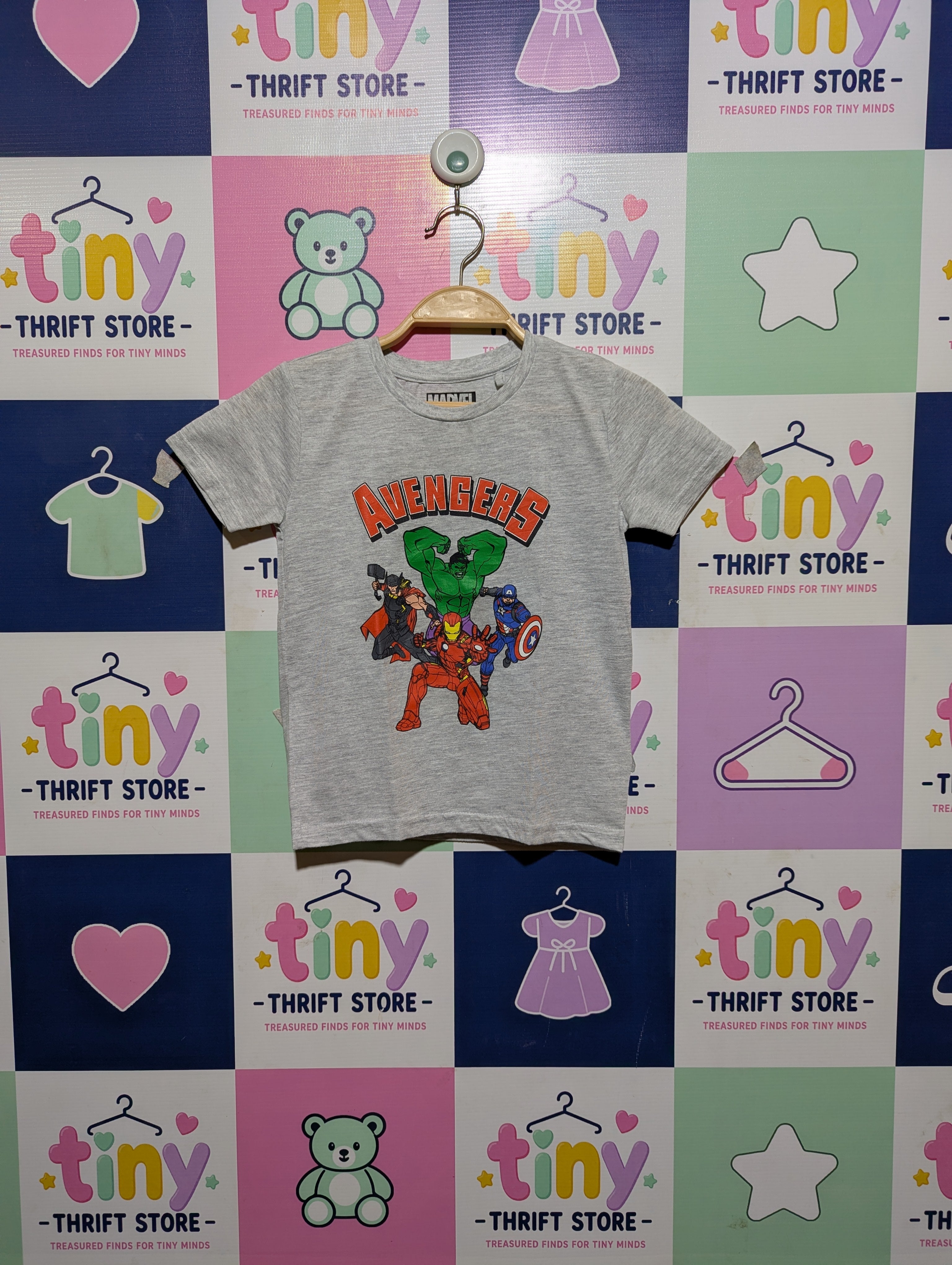 Sinsay Boys Grey "Marvel Avengers" Graphic Tee - Size 122 Estimated Age 6-7 Years AB2