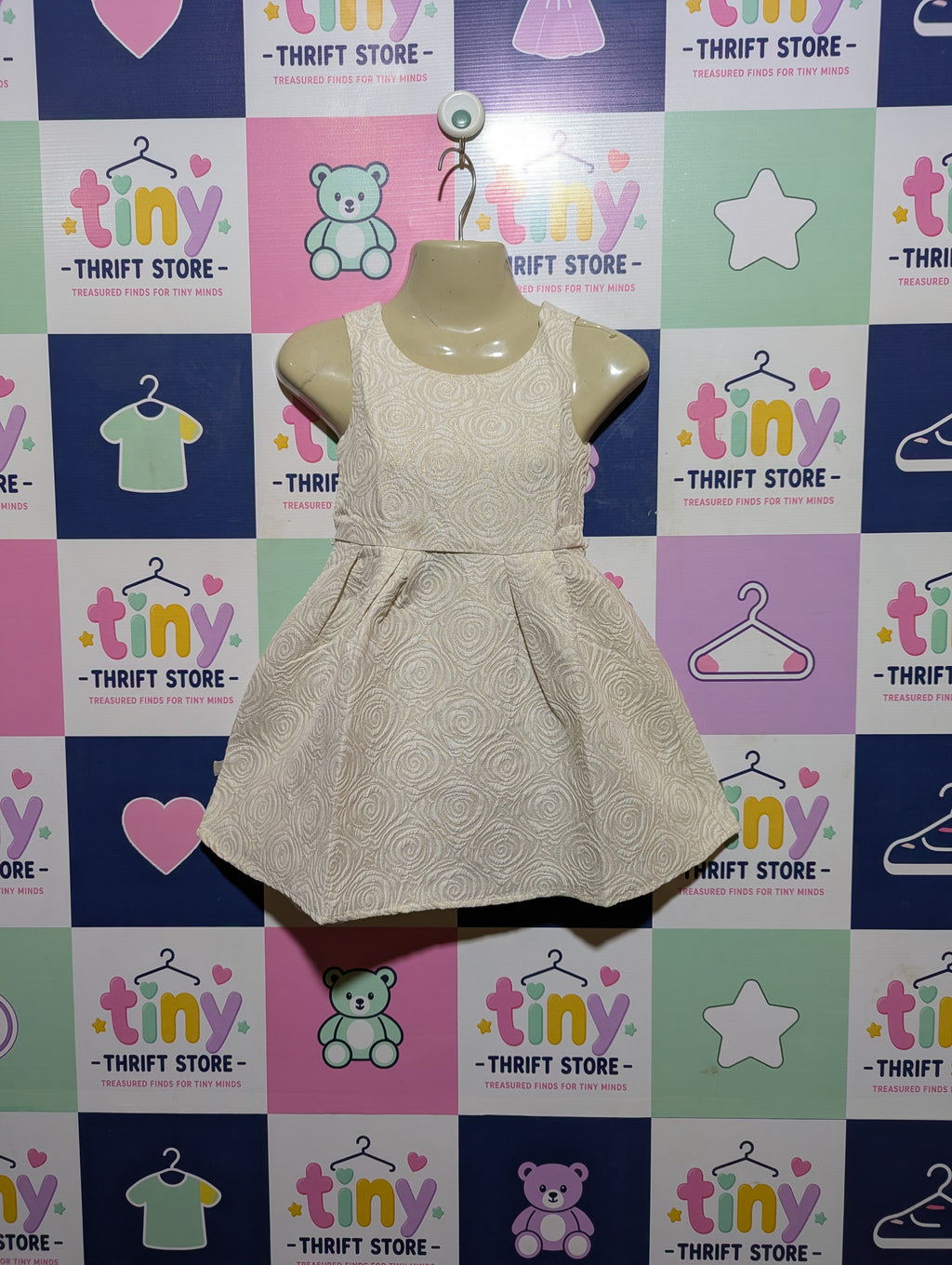 The Children's Place Girls Cream Textured Rose Pattern Occasion Dress - Size 5 Estimated Age 5 Years AB2