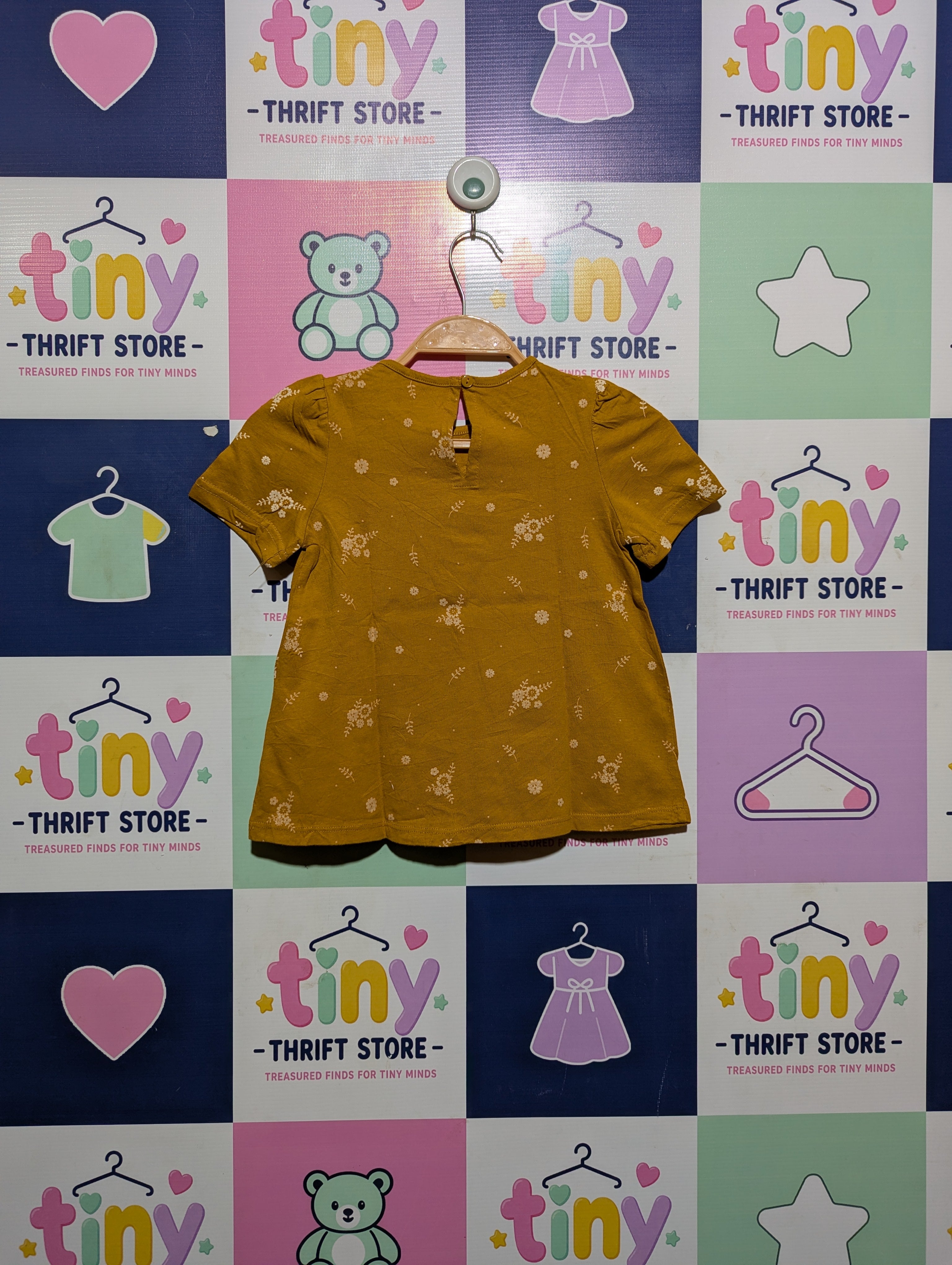 Kiabi Girls Mustard Floral Print Tee - Size 5A (Estimated Age 5 Years) AB2