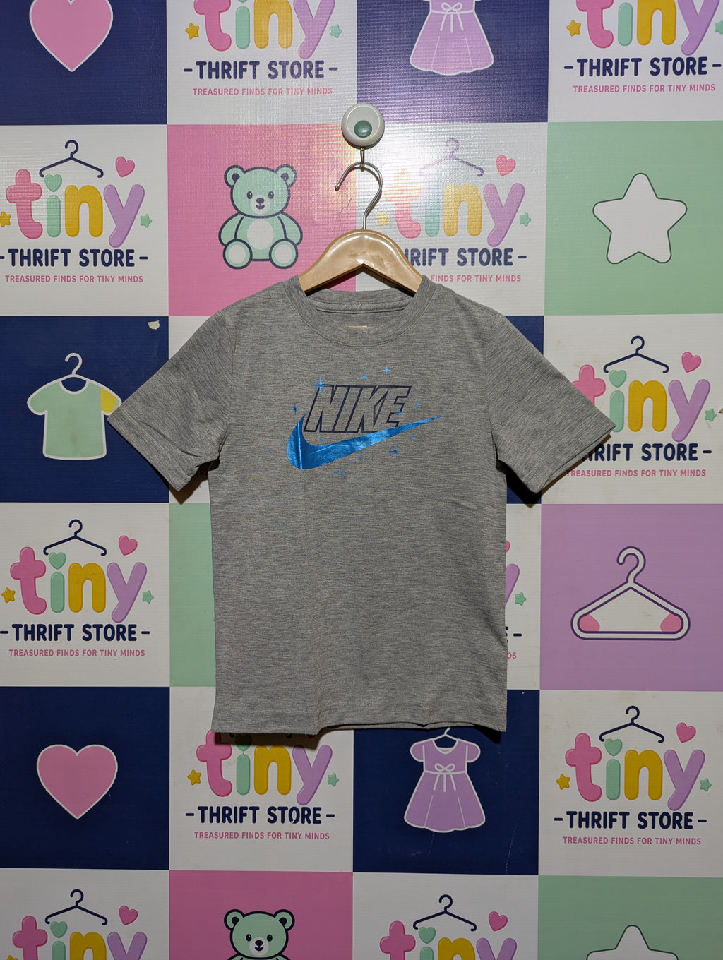 Nike Boys Heather Grey "Swoosh Sparkle" Short Sleeve Tee - Size 104-110cm (Estimated Age 4-5 Years) AB2