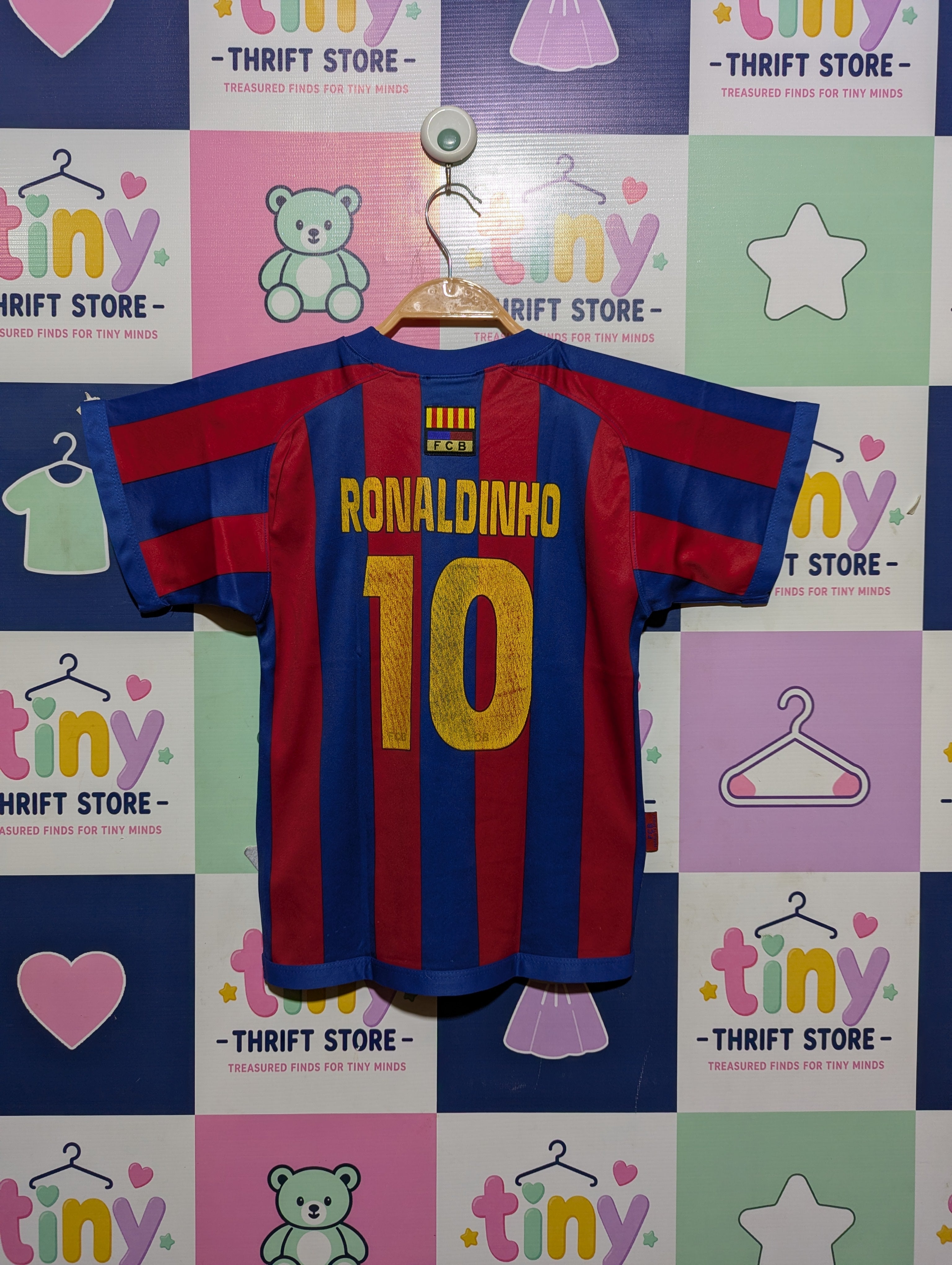 FC Barcelona Boys "Ronaldinho 10" Soccer Jersey - Size 6 (Estimated Age 6 Years) AB2