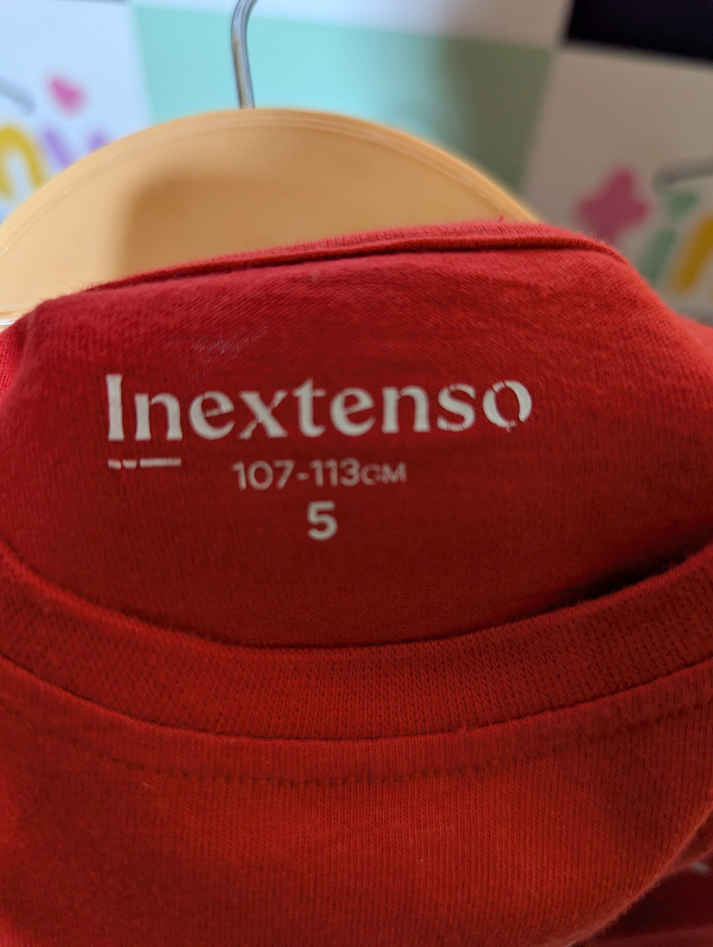 Inextenso Boys Red "Manhattan Team" Basketball Graphic Tee - Size 5 Years (Estimated Age 5 Years) AB2