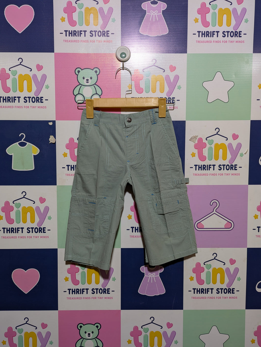 Boys Sage Green "Utility" Cargo Shorts - Size 110 (Estimated Age 5 Years) AB2
