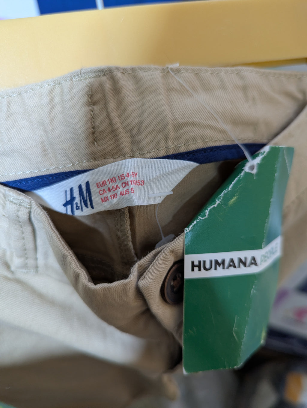 H&M Boys Classic Khaki Slim-Fit Chino Pants - Size 4-5 Years (Estimated Age 4-5 Years) AB2