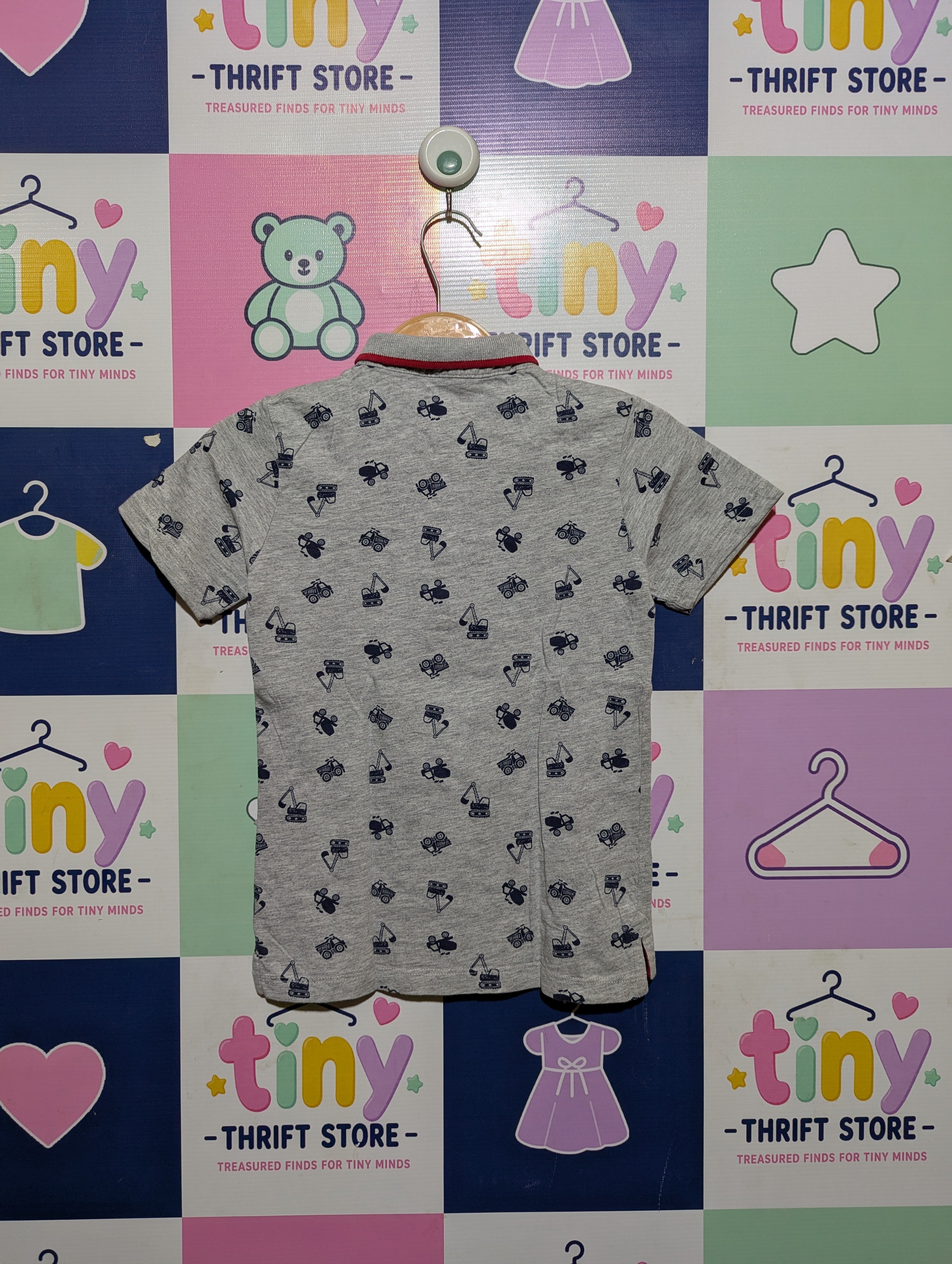Matalan Boys Heather Grey "Construction Vehicles" Polo Shirt - Size 116 CM (Estimated Age 5-6 Years) AB2