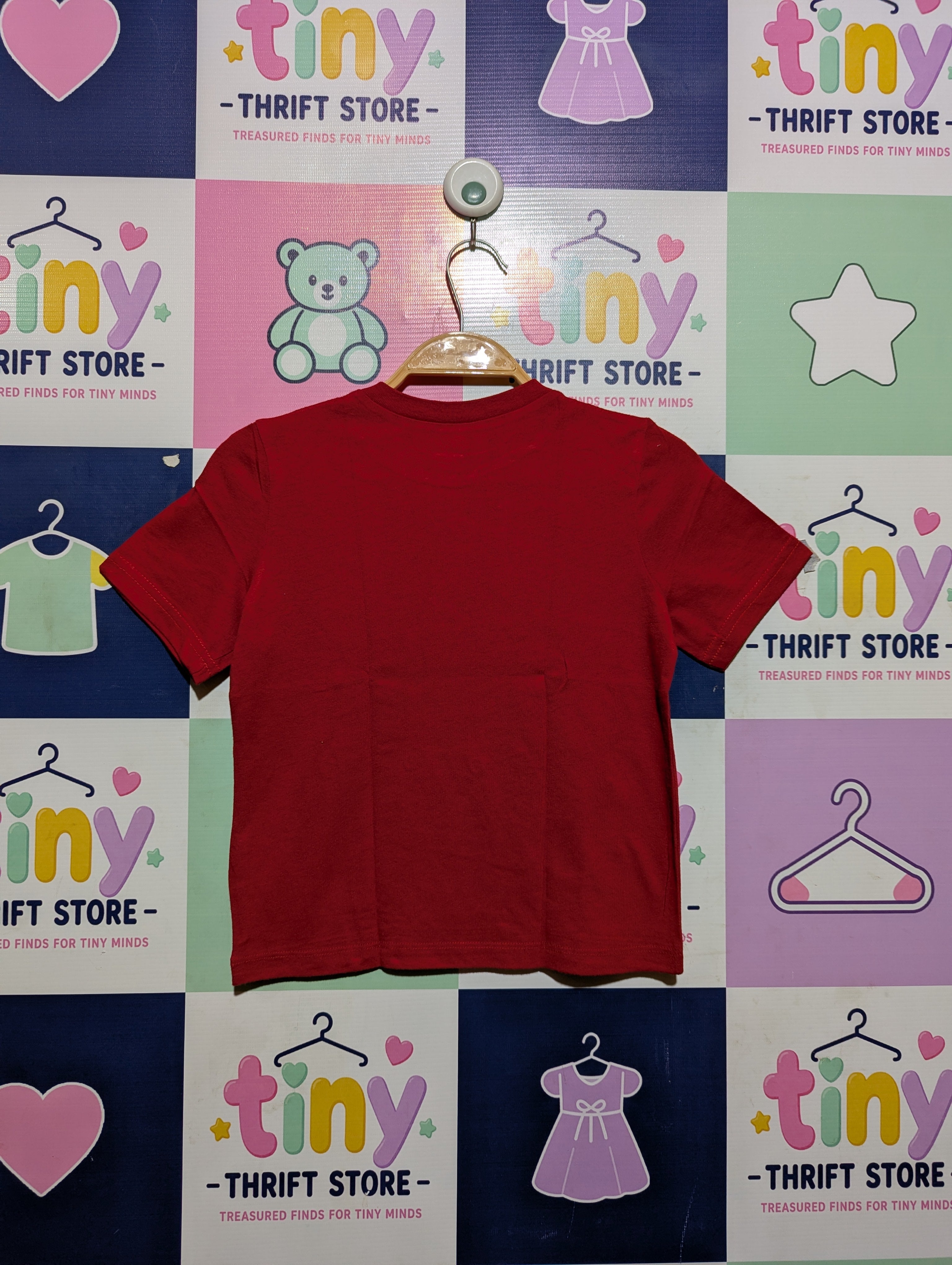 Old Navy Boys Red "Feelin' Jawly" Christmas Shark Graphic Tee - Size XS (Estimated Age 5 Years) AB2
