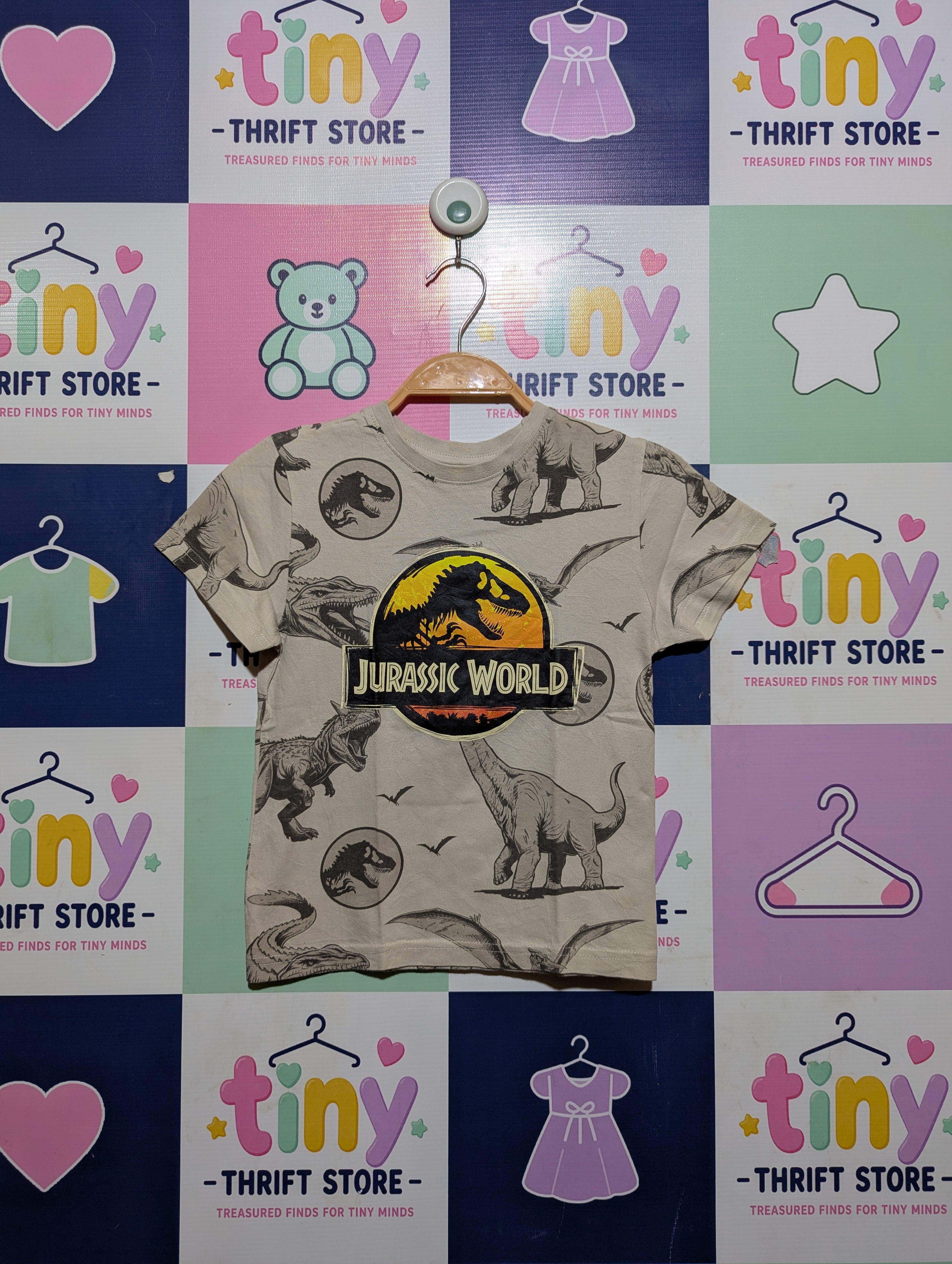 Jurassic World Boys Beige "Dinosaur Pattern" Graphic Tee - Size 110 CM (Estimated Age 4-5 Years) AB2