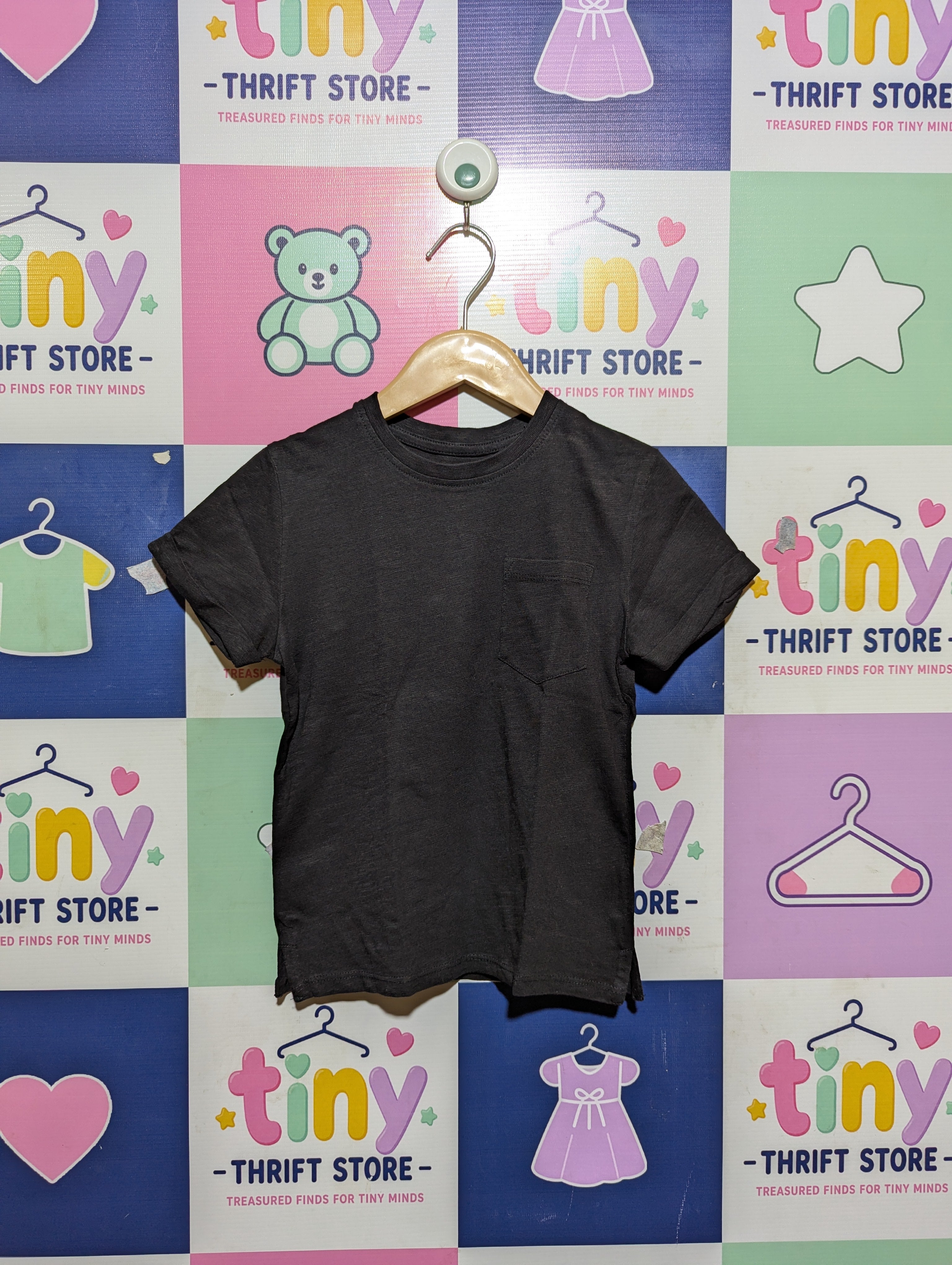 Primark Boys Black "Essential Pocket" Tee - Size 110 CM (Estimated Age 4-5 Years) AB2