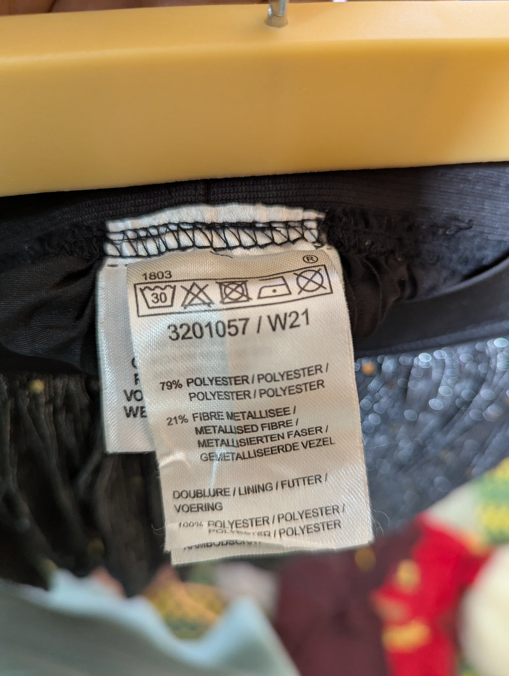 Girls Metallic Black "Sparkle Pleated" Skater Skirt - Size 122/128 (Estimated Age 7-8 Years) AB2