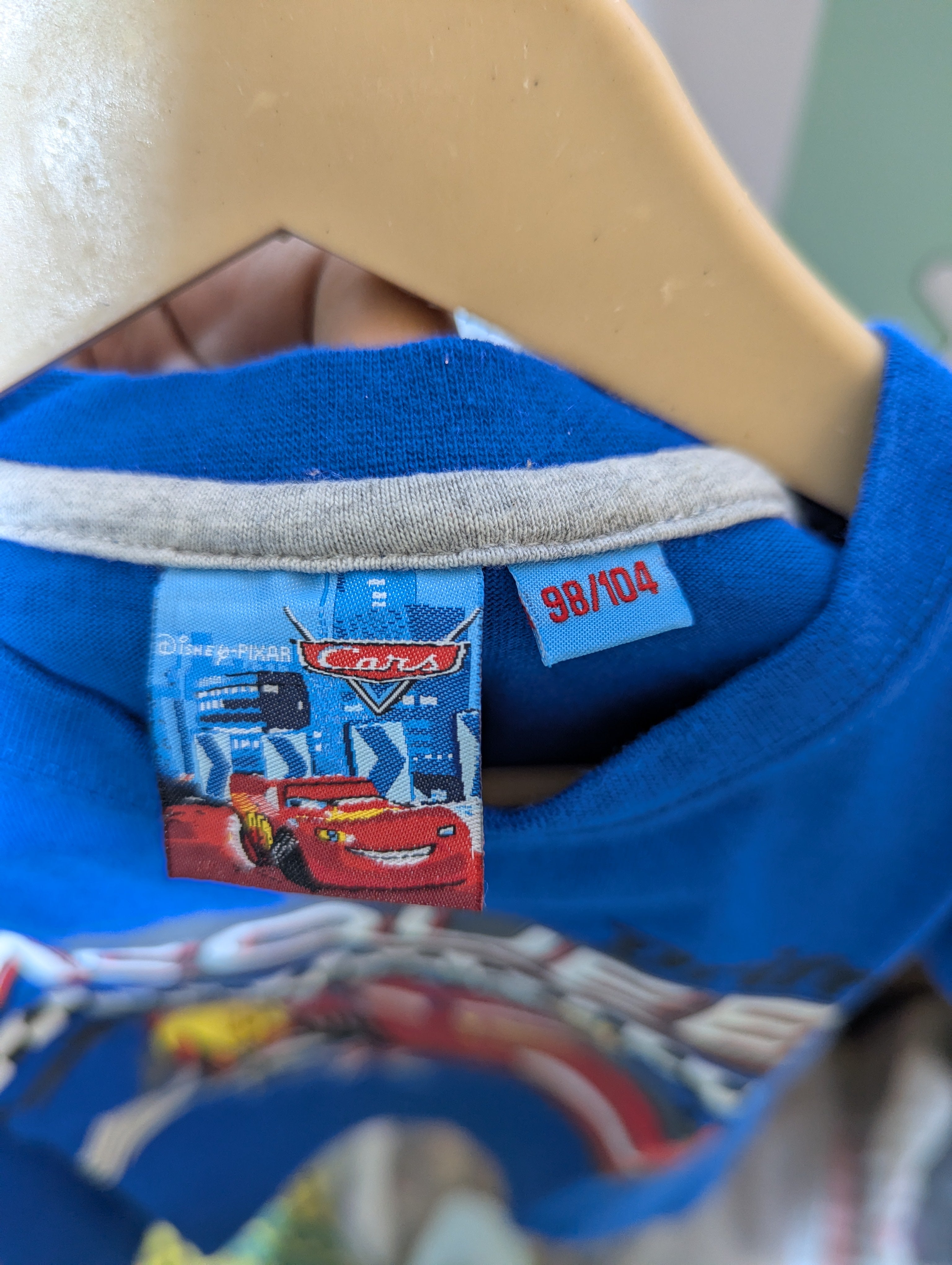 Disney Pixar Cars Boys Royal Blue "Lightning McQueen Drifting" Graphic Tee - Size Estimated Age 3-4 Years AB2