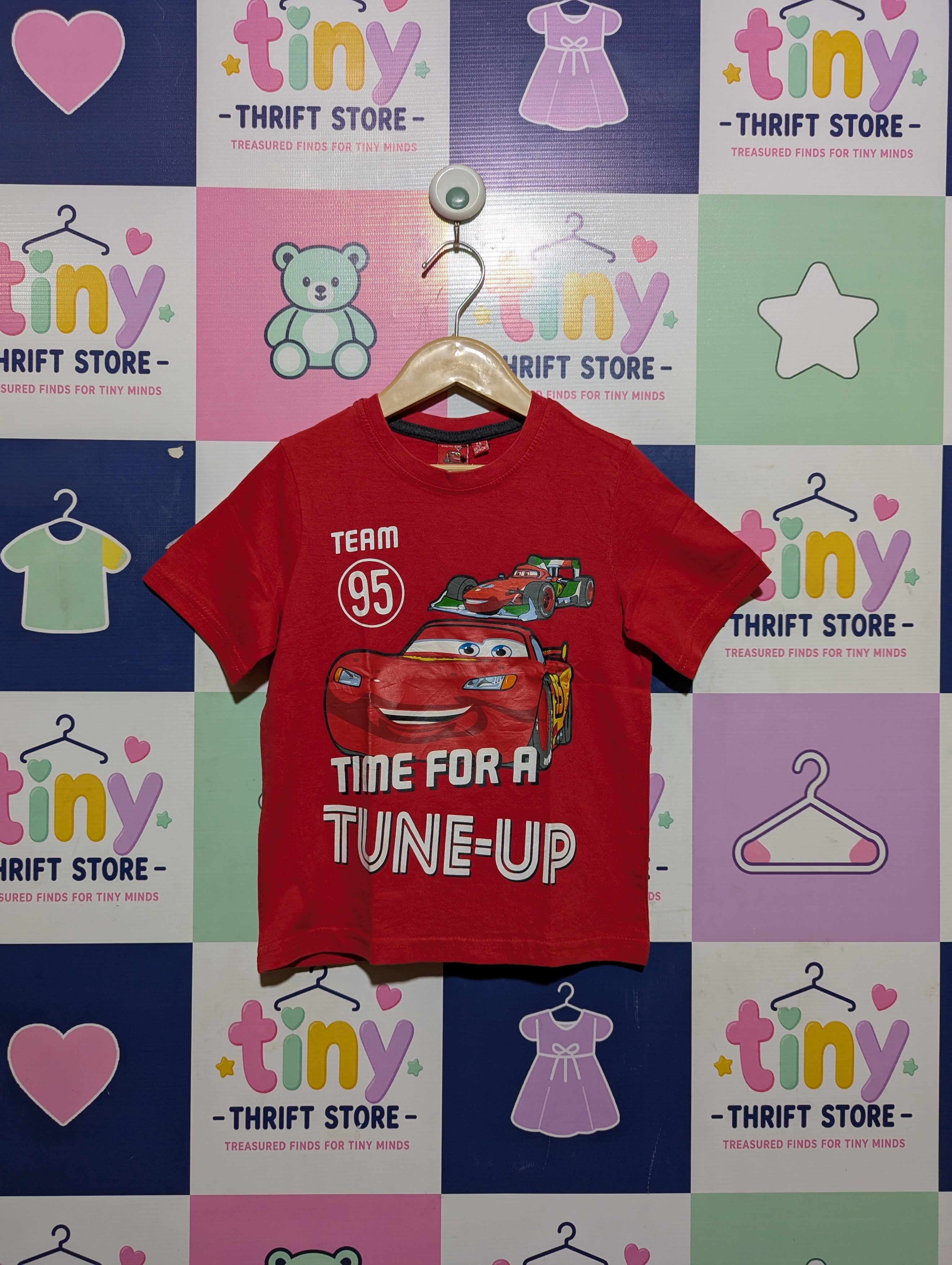 Disney Pixar Cars Boys Bright Red "Time For A Tune-Up Lightning McQueen" Graphic Tee - Size Estimated Age 4 Years AB2