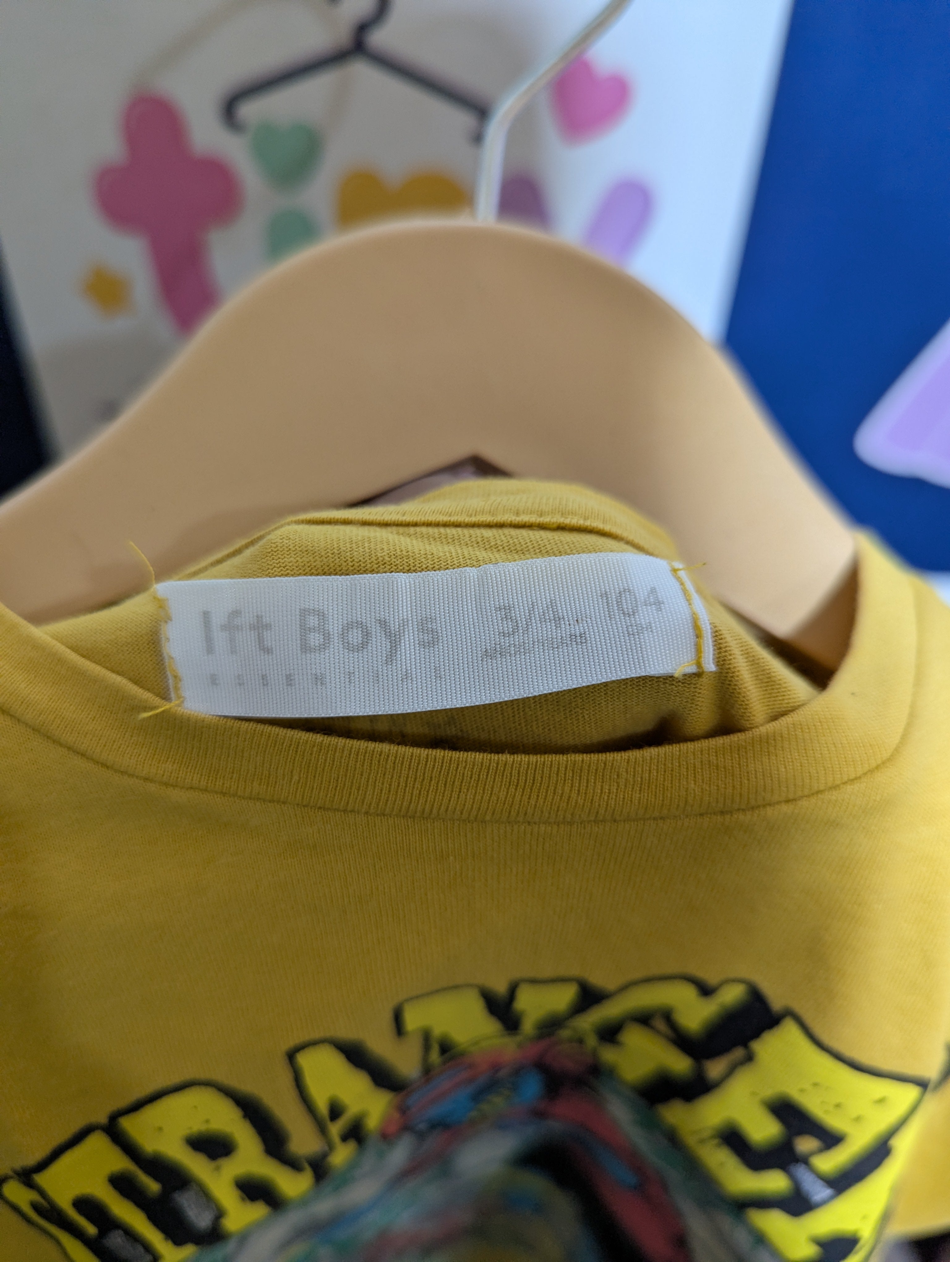 Ift Boys Mustard Yellow "Stranger" Graphic Short Sleeve Tee - Size Estimated Age 3-4 Years AB2