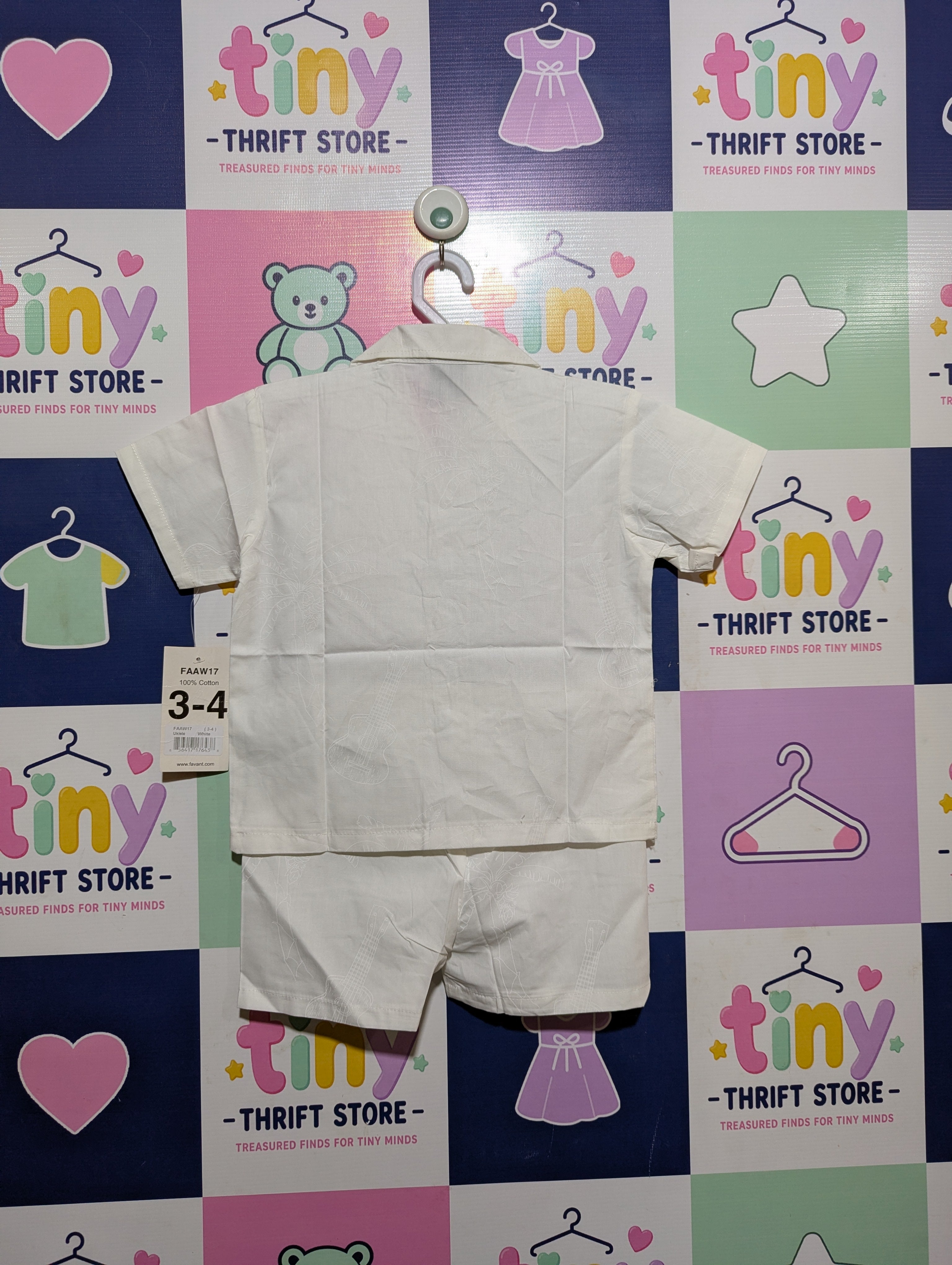 Favant Boys Solid White "Ukulele" Short Sleeve Button-Down Shirt and Shorts Set - Size Estimated Age 3-4 Years AB2