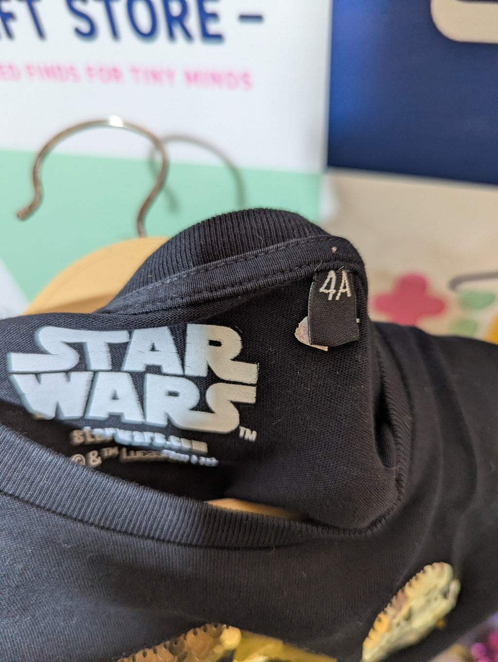 Star Wars Girls Black Sequin "Star Wars" Short Sleeve T-Shirt - Size 4A Estimated Age 4 Years AB2