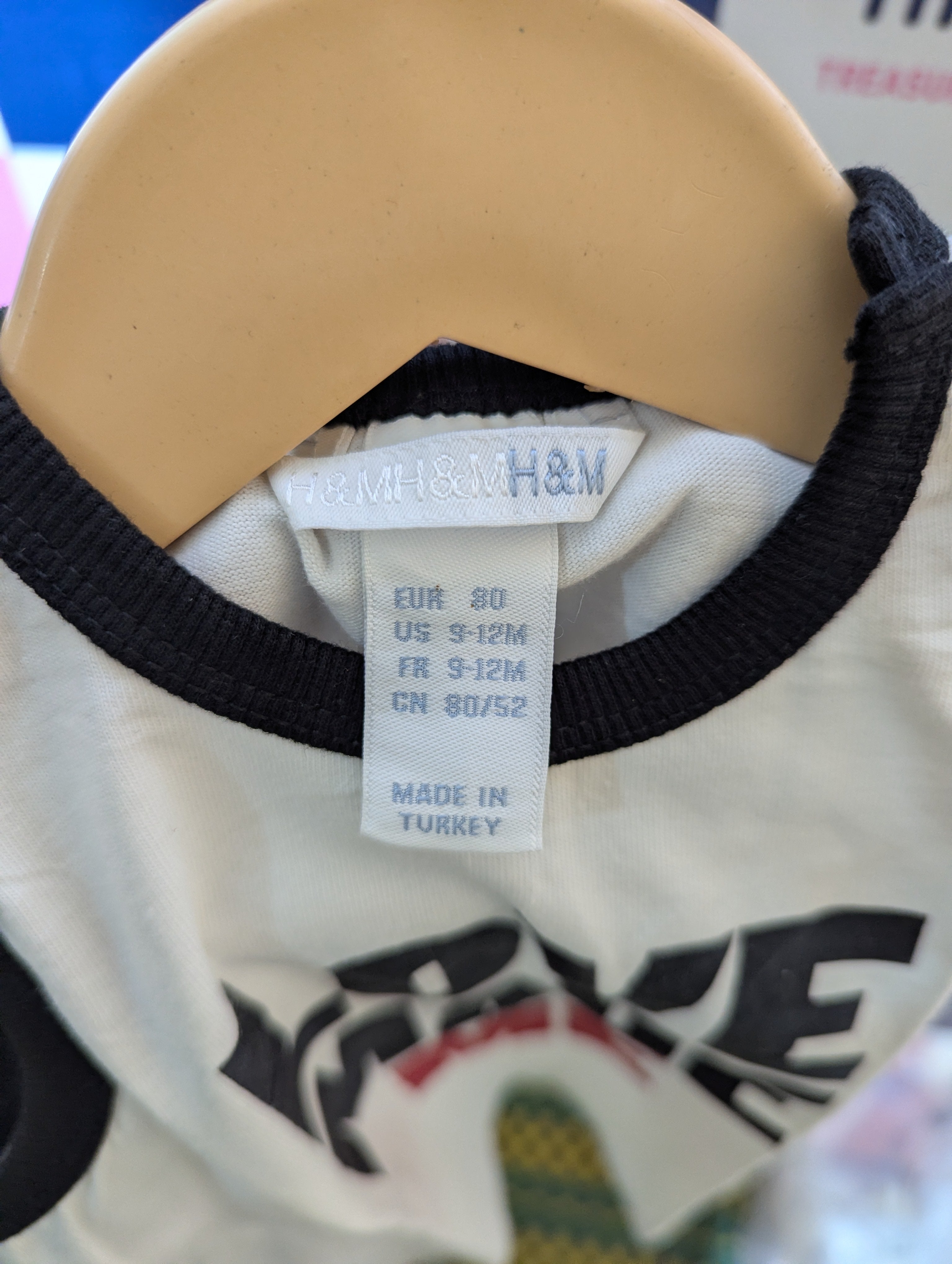 H&M Boys White and Black "LOVE MADE ME" Snatched Tank Top - Size 80 Estimated Age 9-12 Months AB2