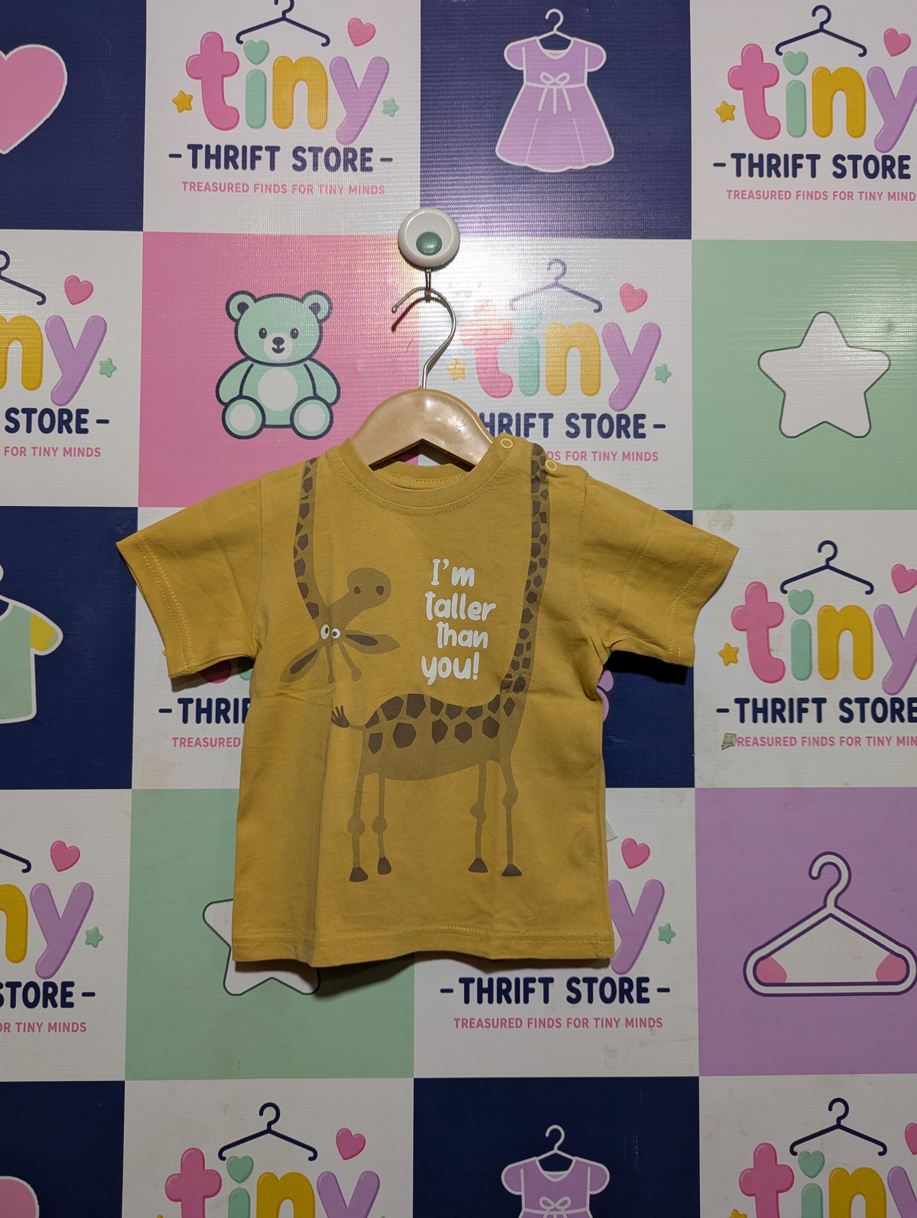 GT Design Unit Boys Mustard Yellow "I'm Taller Than You!" Giraffe Graphic T-Shirt - Size Estimated Age 12-18M AB2