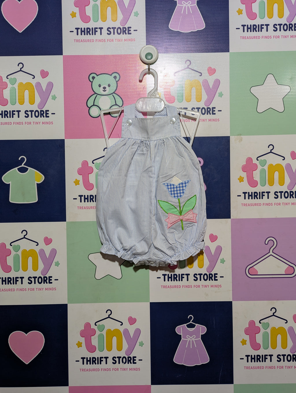 Boutique Collection Baby Girls Light Blue Seersucker "Tulip Appliqué" Cross-Back Romper - Size Estimated Age 9-12 Months AB2