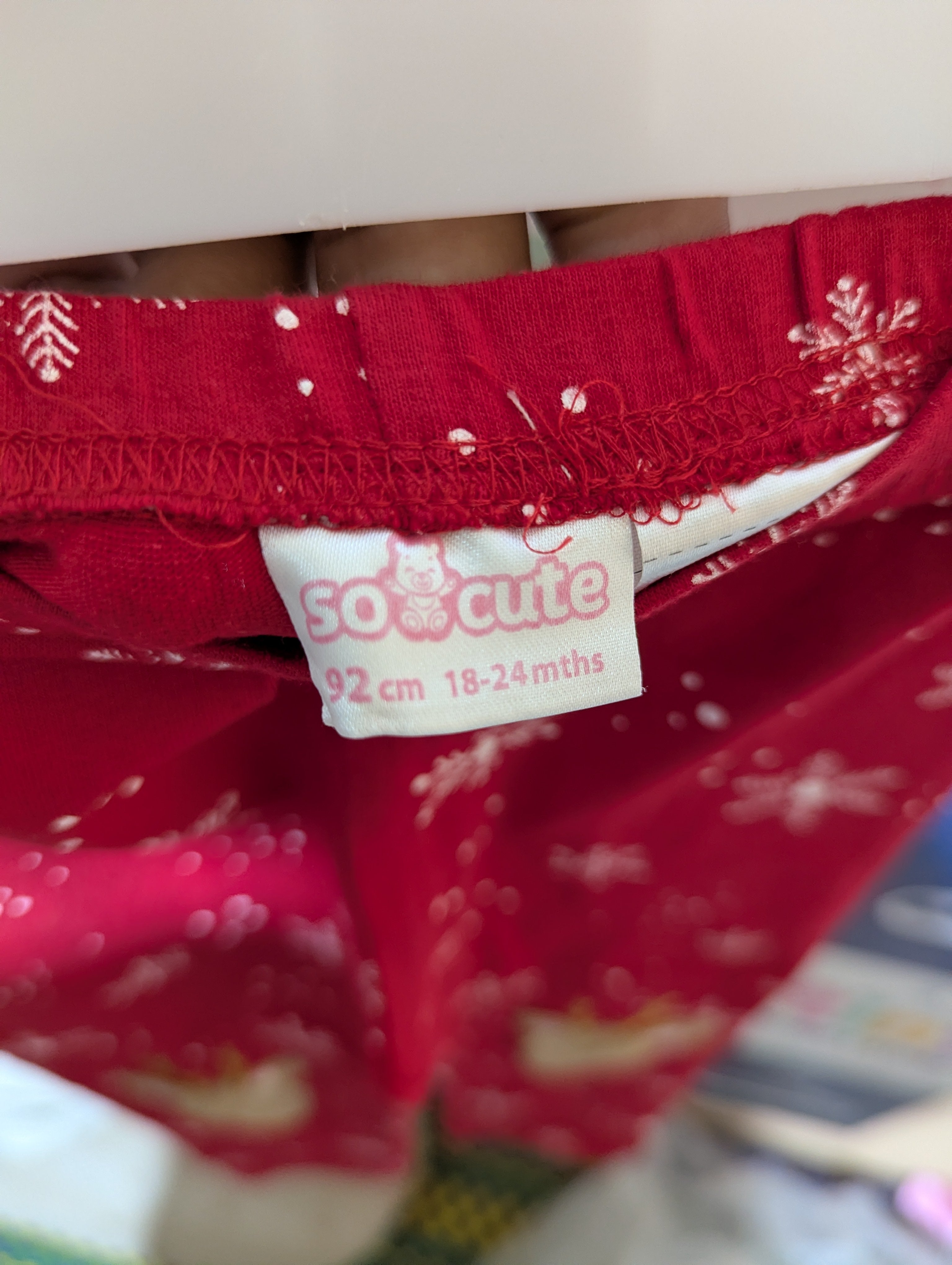 So Cute Girls Festive Red Snowflake & Reindeer Leggings - Size Estimated Age 18 to 24 Months AB2