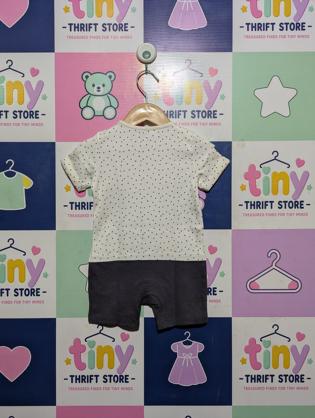 Fred & Flo Boys White and Charcoal Polkadot Romper - Size Estimated Age 9 to 12 Months AB2