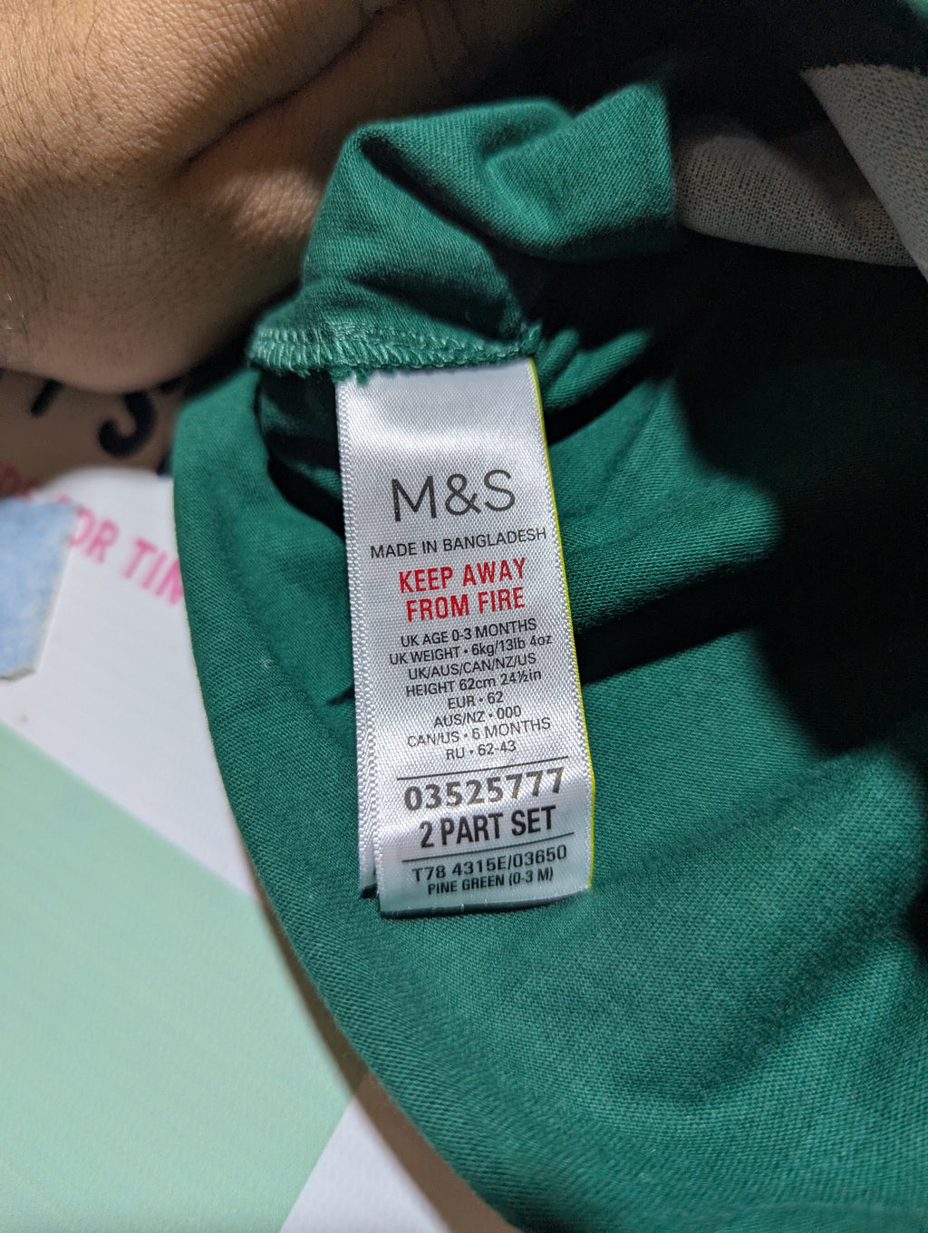 M&S Boys Pine Green "Out For A Walk" Badger Graphic Tee - Size Estimated Age 0 to 3 Months AB2