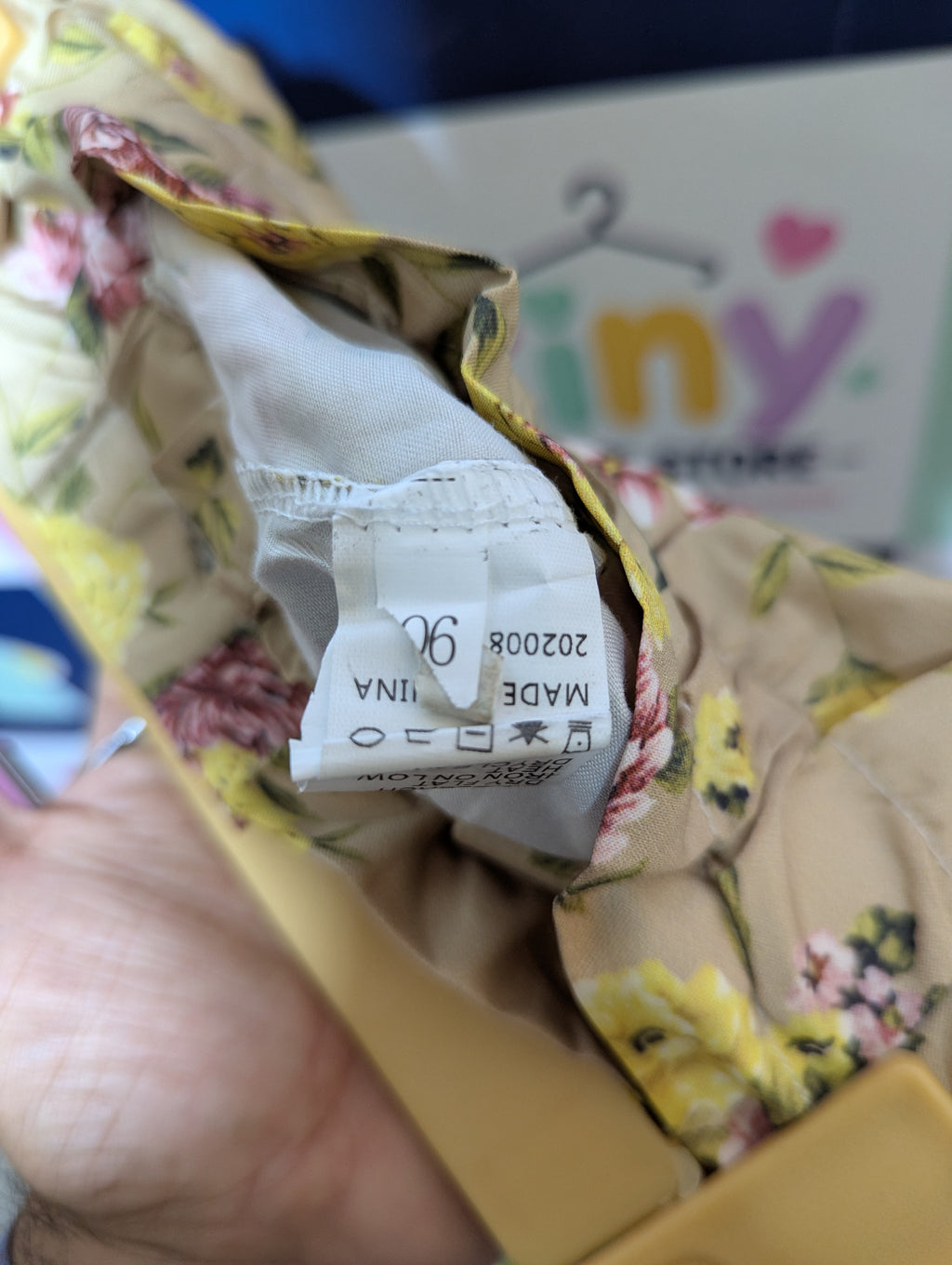 K-Fashion Girls Beige Floral Ruffle Trousers - Size Estimated Age 2 Years AB2