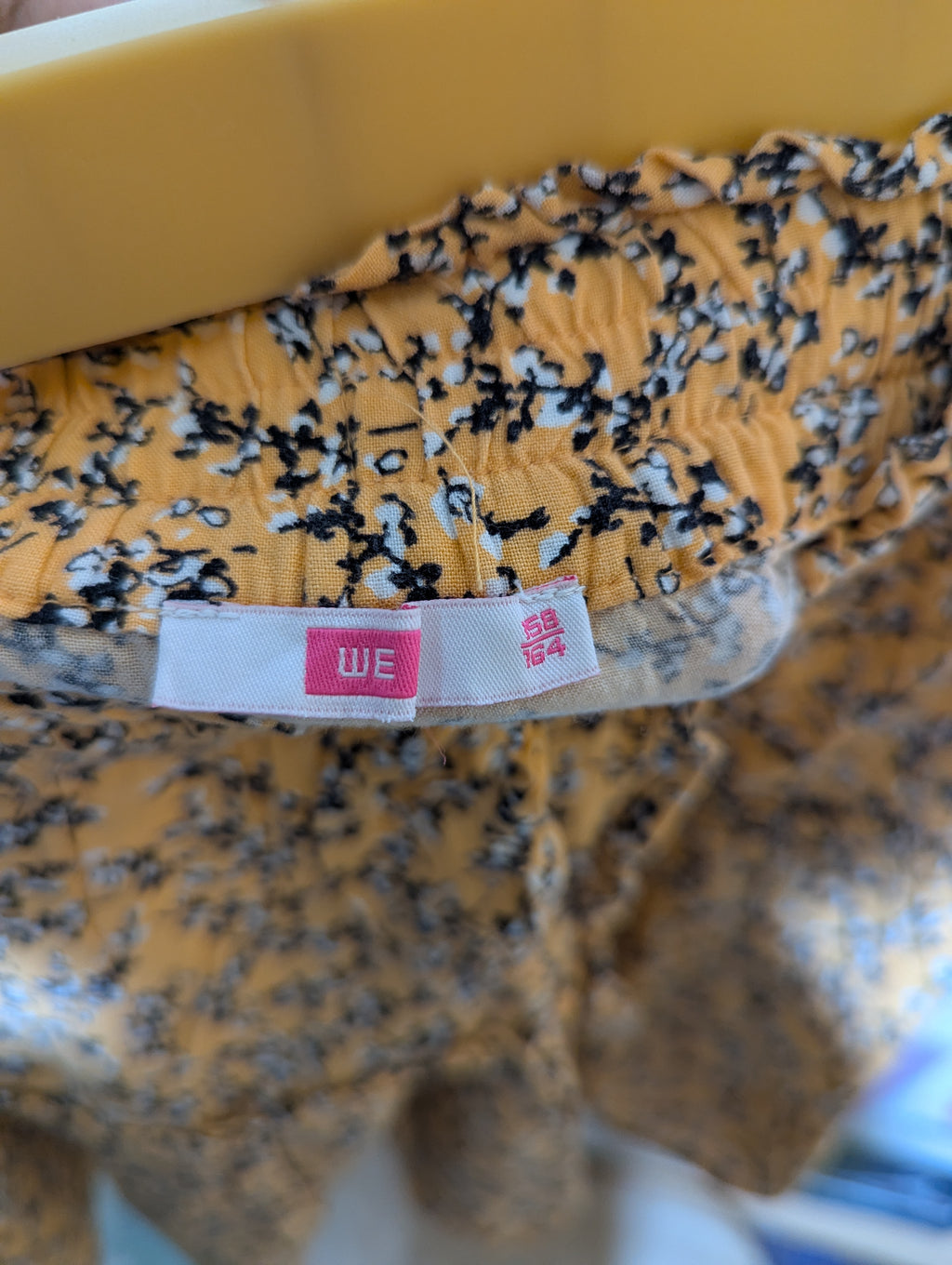 WE Fashion Girls Mustard Yellow Floral Ruffle Skirt - Size 134/140 Estimated Age 9-10Y AB2